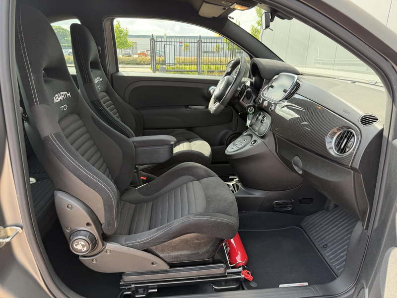Abarth 595 Competizione 1.4 T-Jet 70th Anniversary BEATS | CARBON | BI-XEN — photo 14
