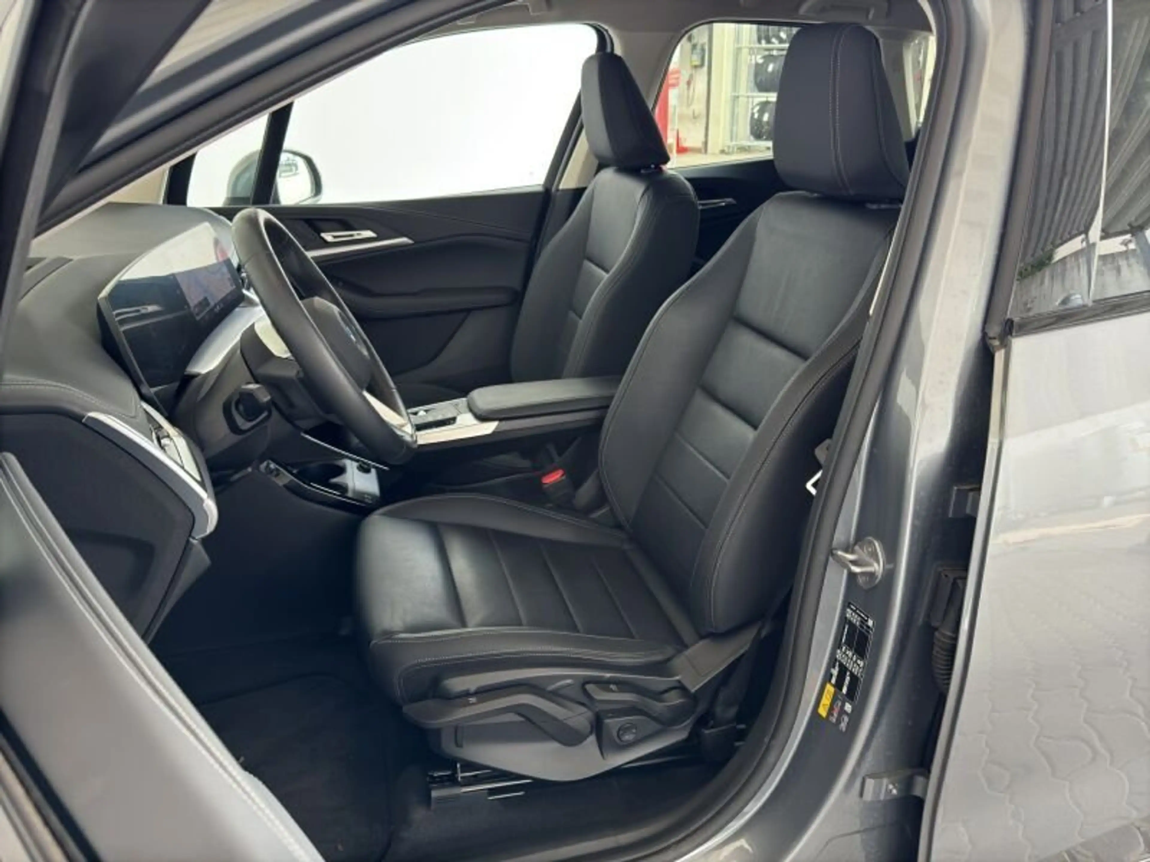 BMW 230 e xDrive ActiveTourer Navi.LED.Inno-Paket.ACC — photo 9