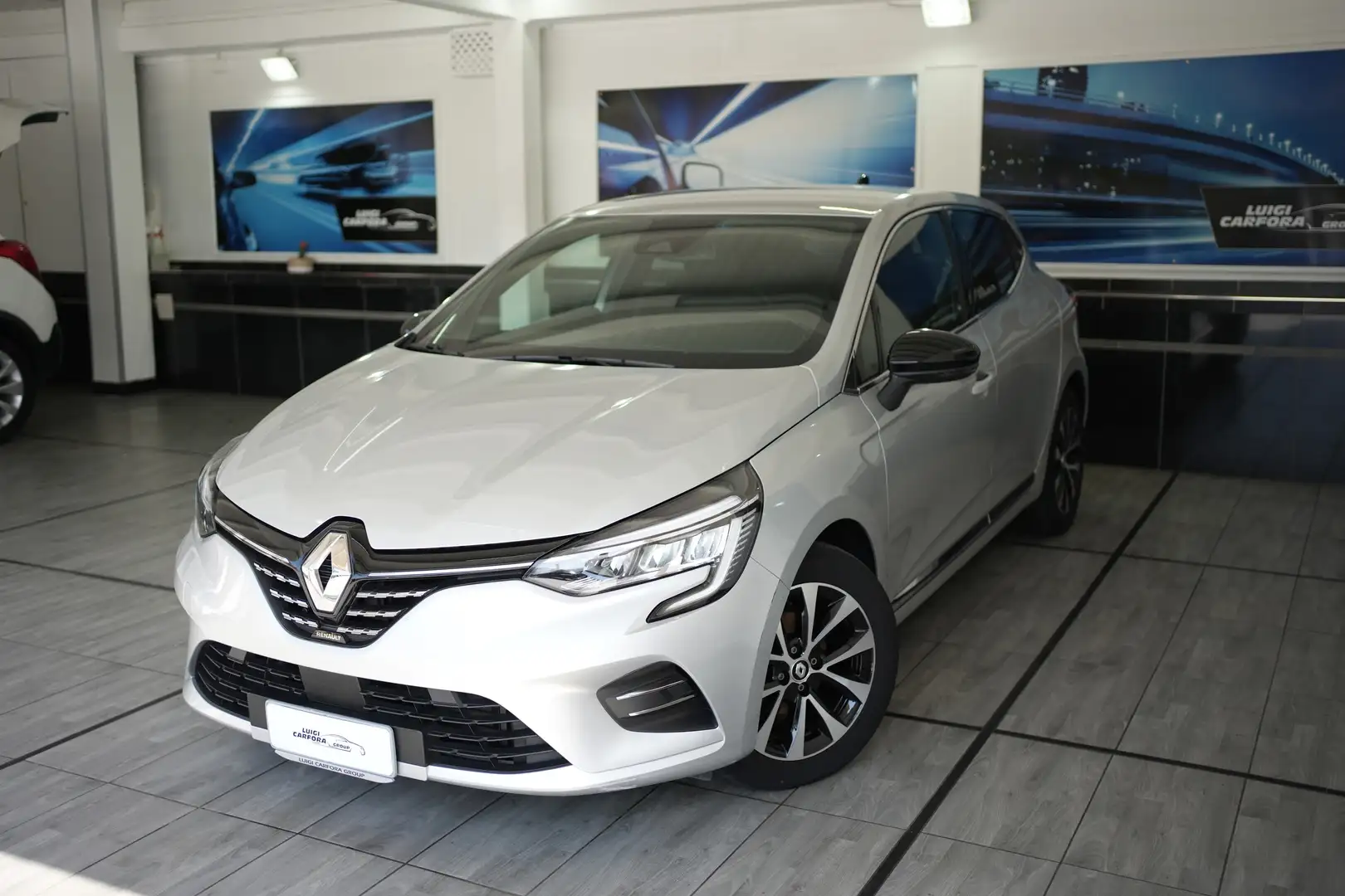 Renault Clio TCe 90cv 5 porte Techno Grigio - 1
