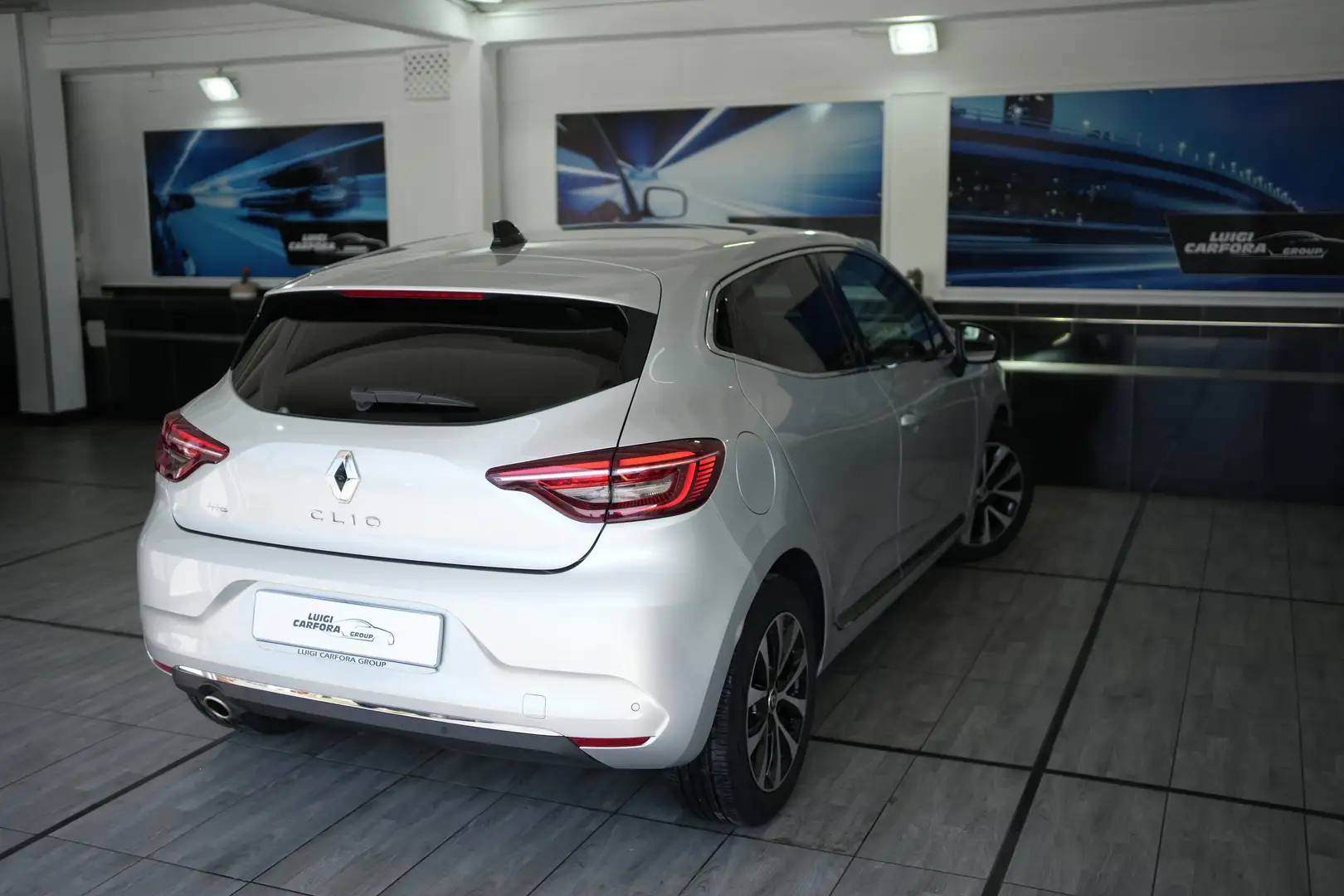 Renault Clio TCe 90cv 5 porte Techno Grigio - 2
