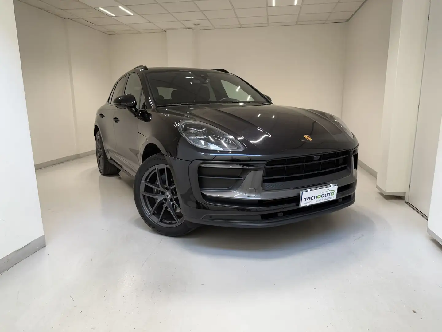 Porsche Macan 2.0 T Nero - 2
