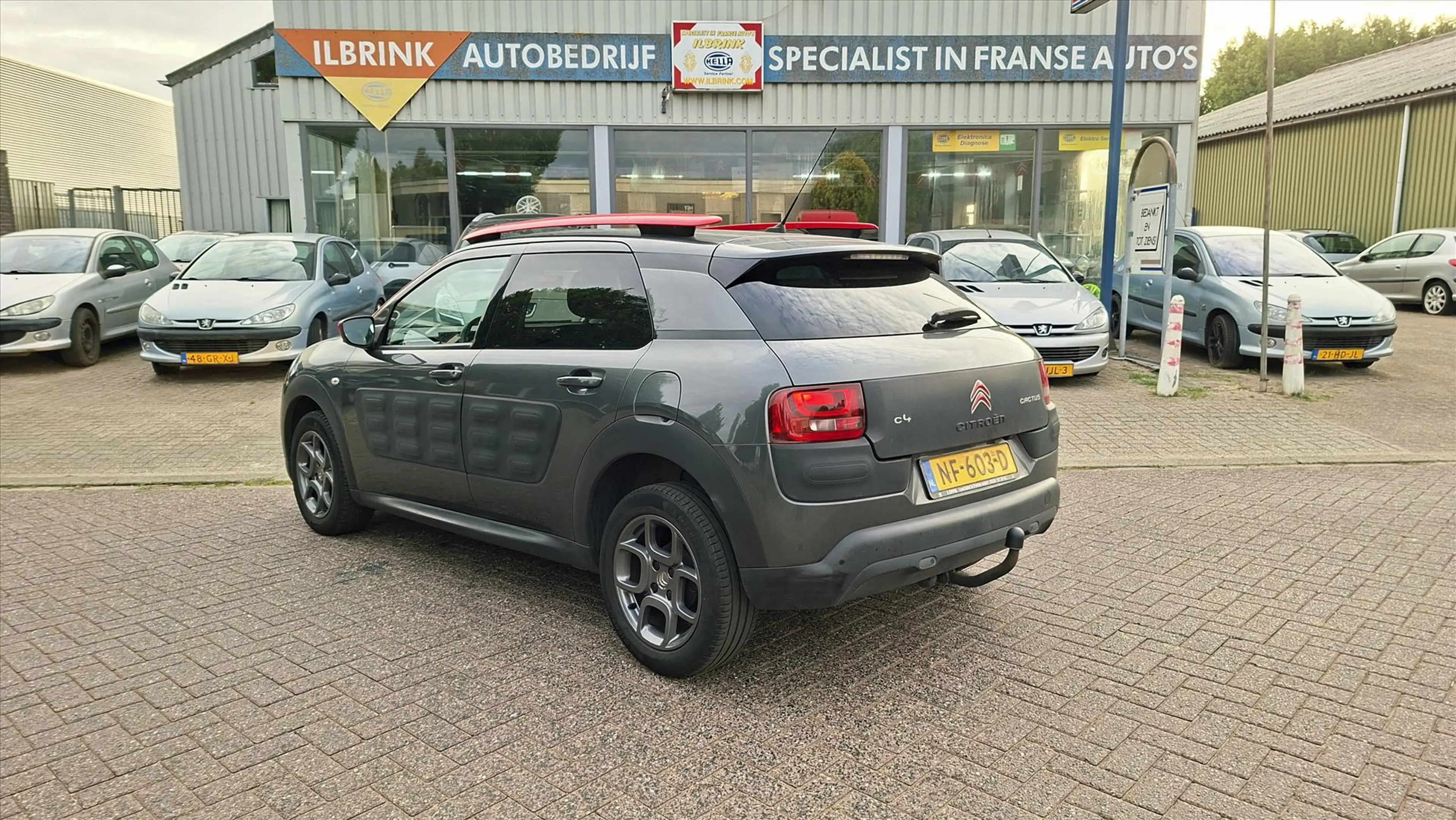 Citroen C4 Cactus VTi 82pk SHINE AIRCO, CAMERA, NAVIGATIE, TREKHAAK — photo 3