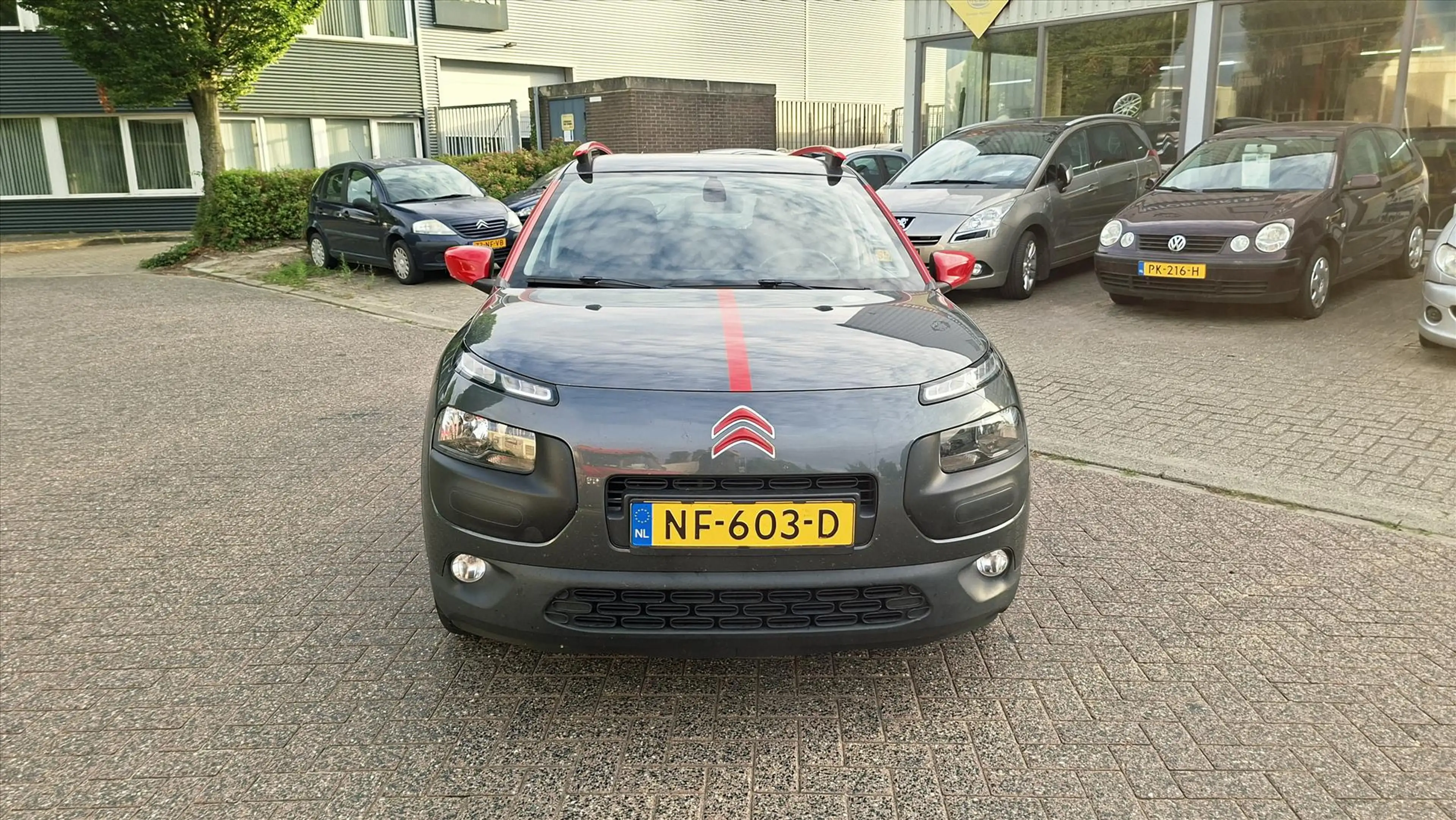 Citroen C4 Cactus VTi 82pk SHINE AIRCO, CAMERA, NAVIGATIE, TREKHAAK — photo 2