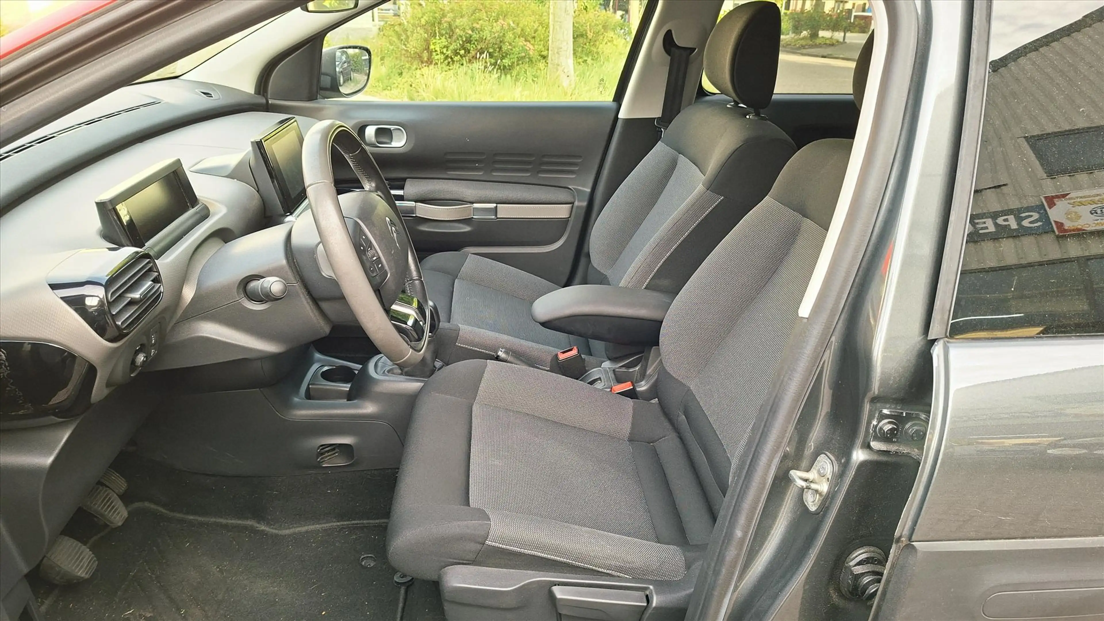 Citroen C4 Cactus VTi 82pk SHINE AIRCO, CAMERA, NAVIGATIE, TREKHAAK — photo 6