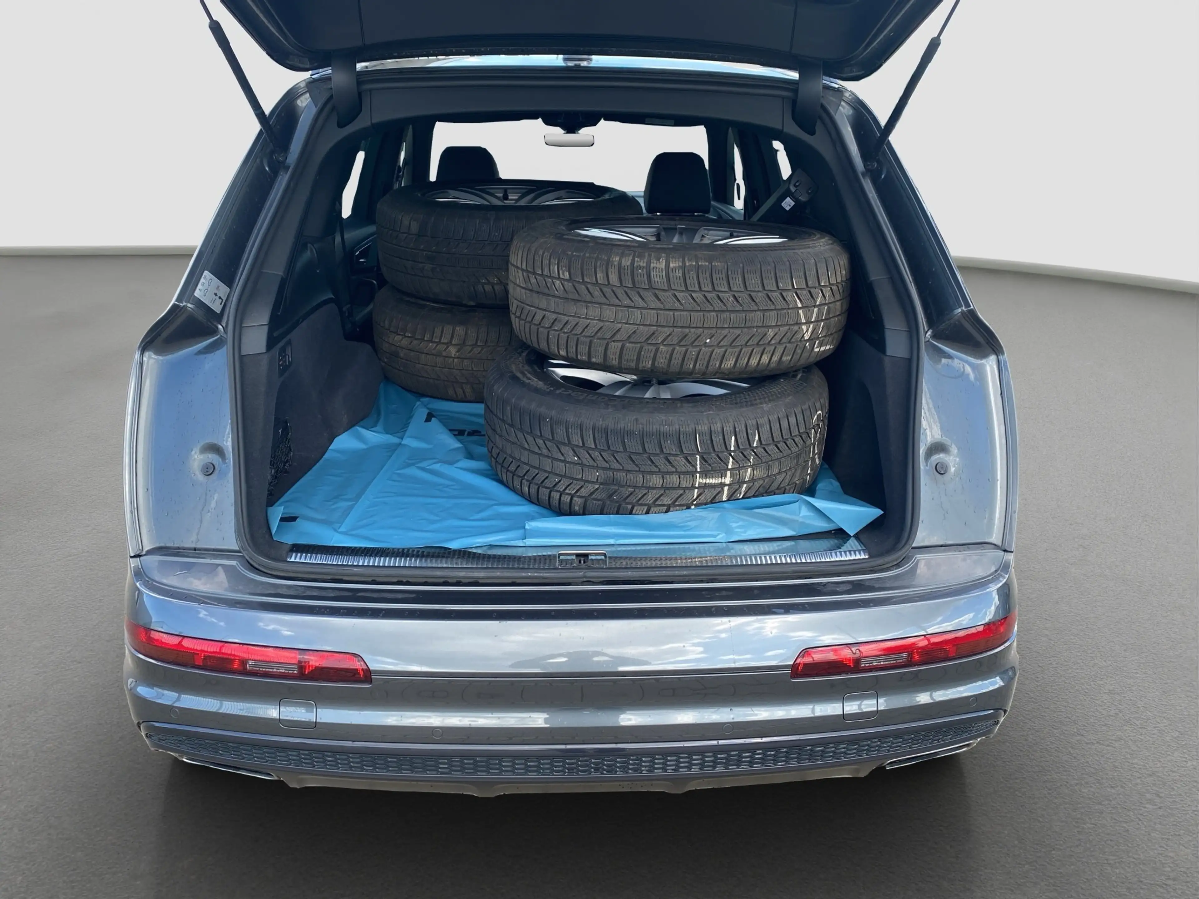 Audi Q7 50 3.0 TDI quattro +nur an Händler/Export+ Mwst. — photo 9