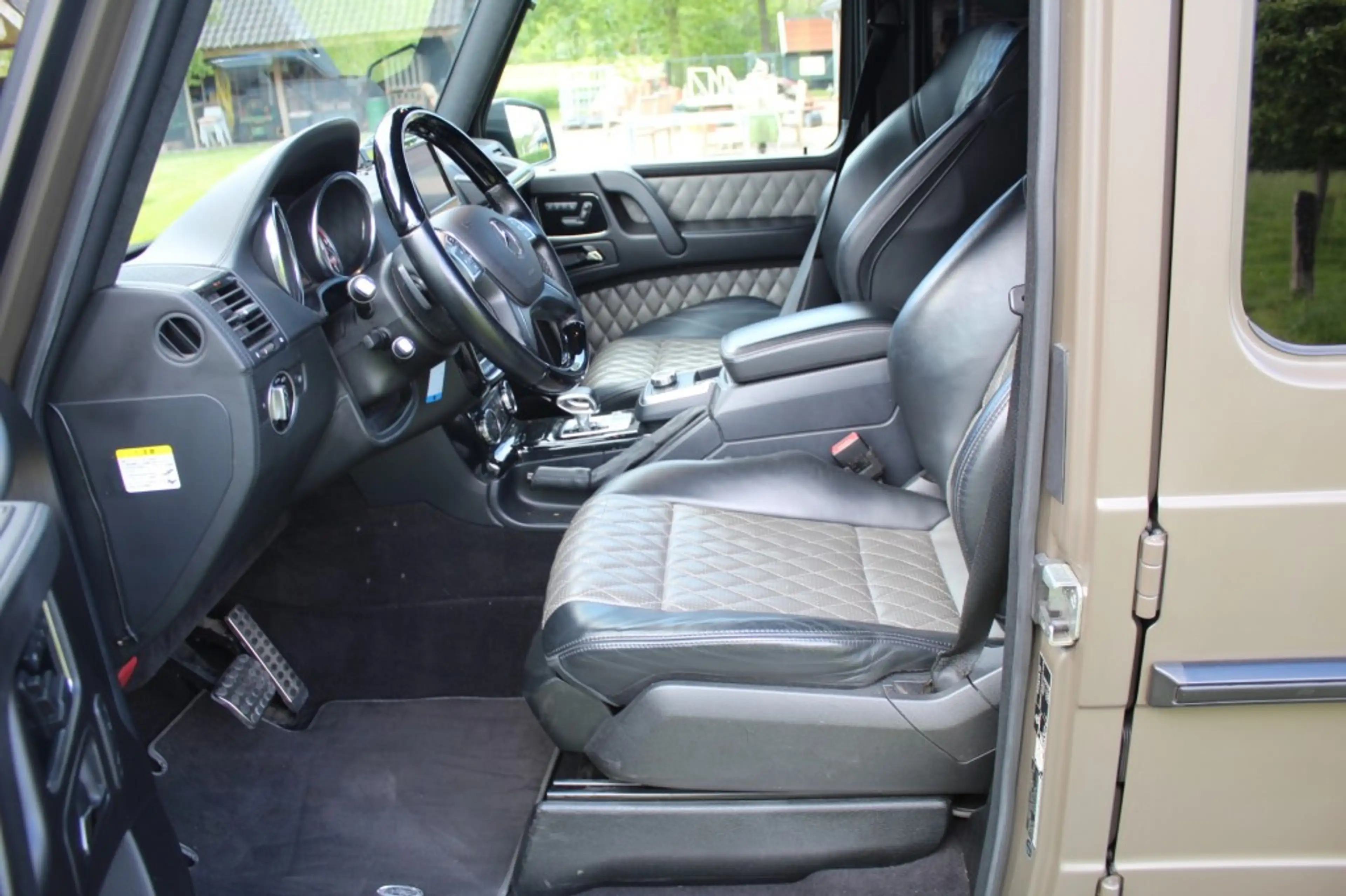 Mercedes-Benz G 63 AMG G63 OLIVE MATT — photo 9