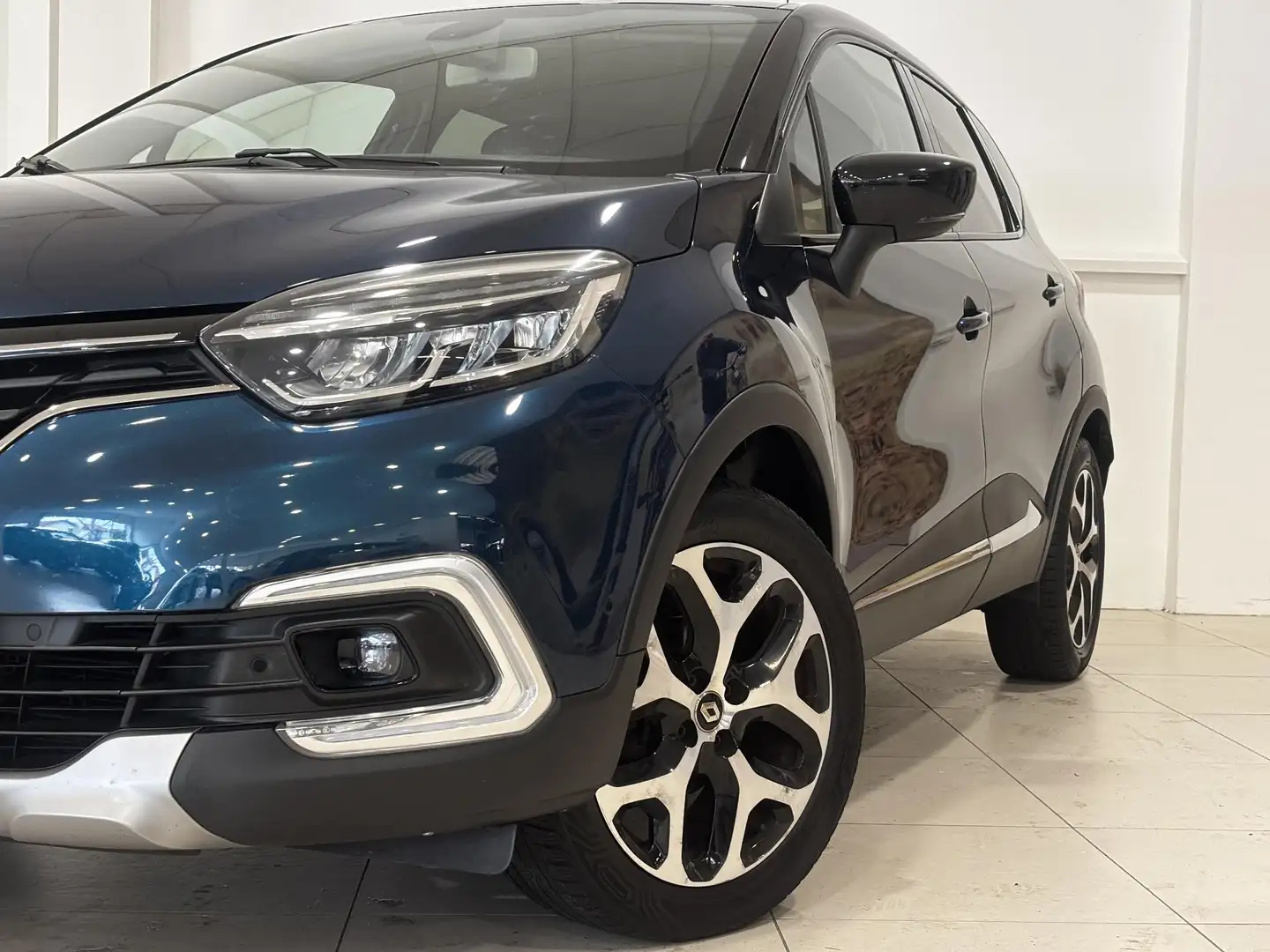 Renault Captur 0.9 TCe Intens | Climate | Navigatie | Hoge instap Blauw - 2
