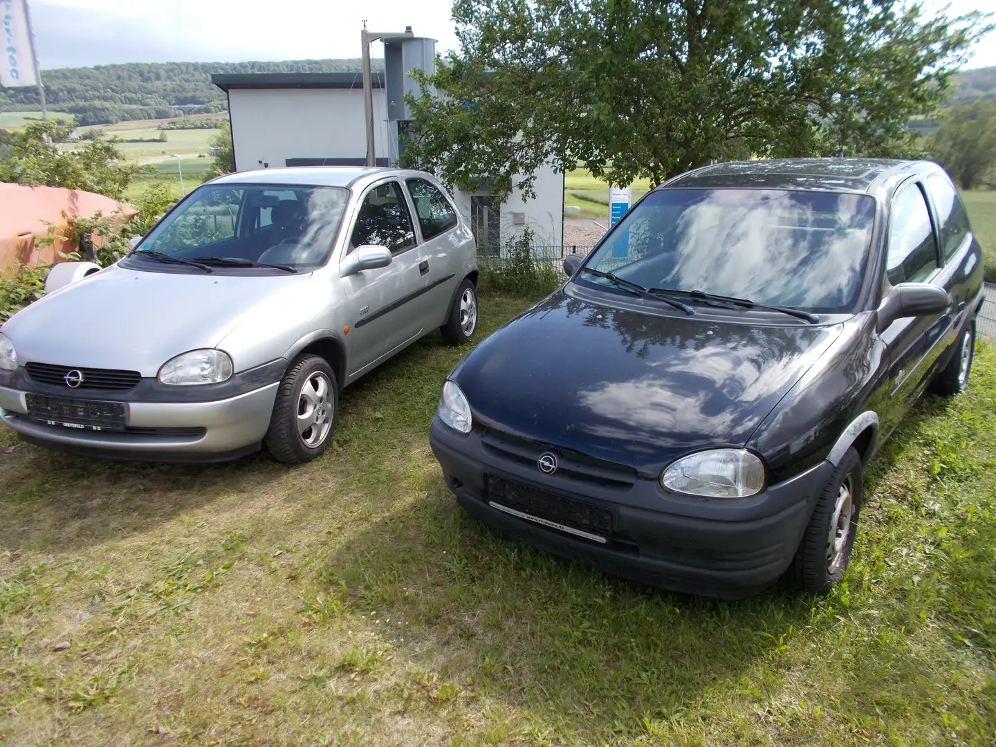 Opel Corsa 16V Edition 2000 Argent - 1