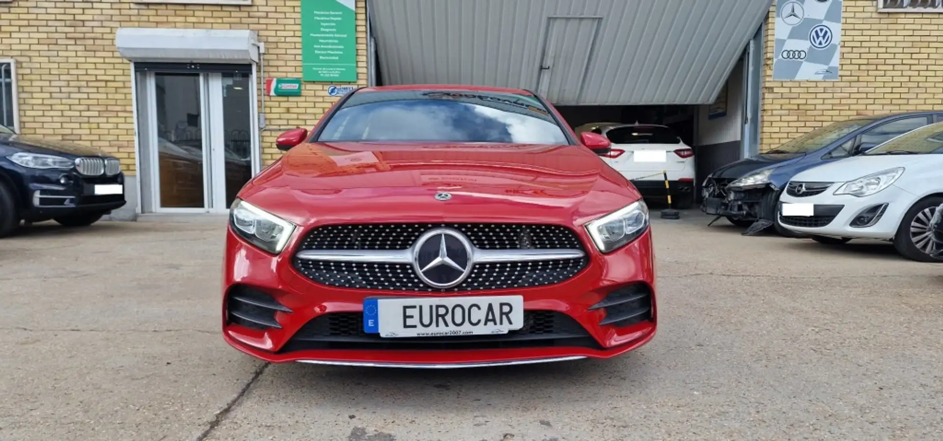 Mercedes-Benz MERCEDES-BENZ Clase A Pequeño  Automático de 5 P Rojo - 1