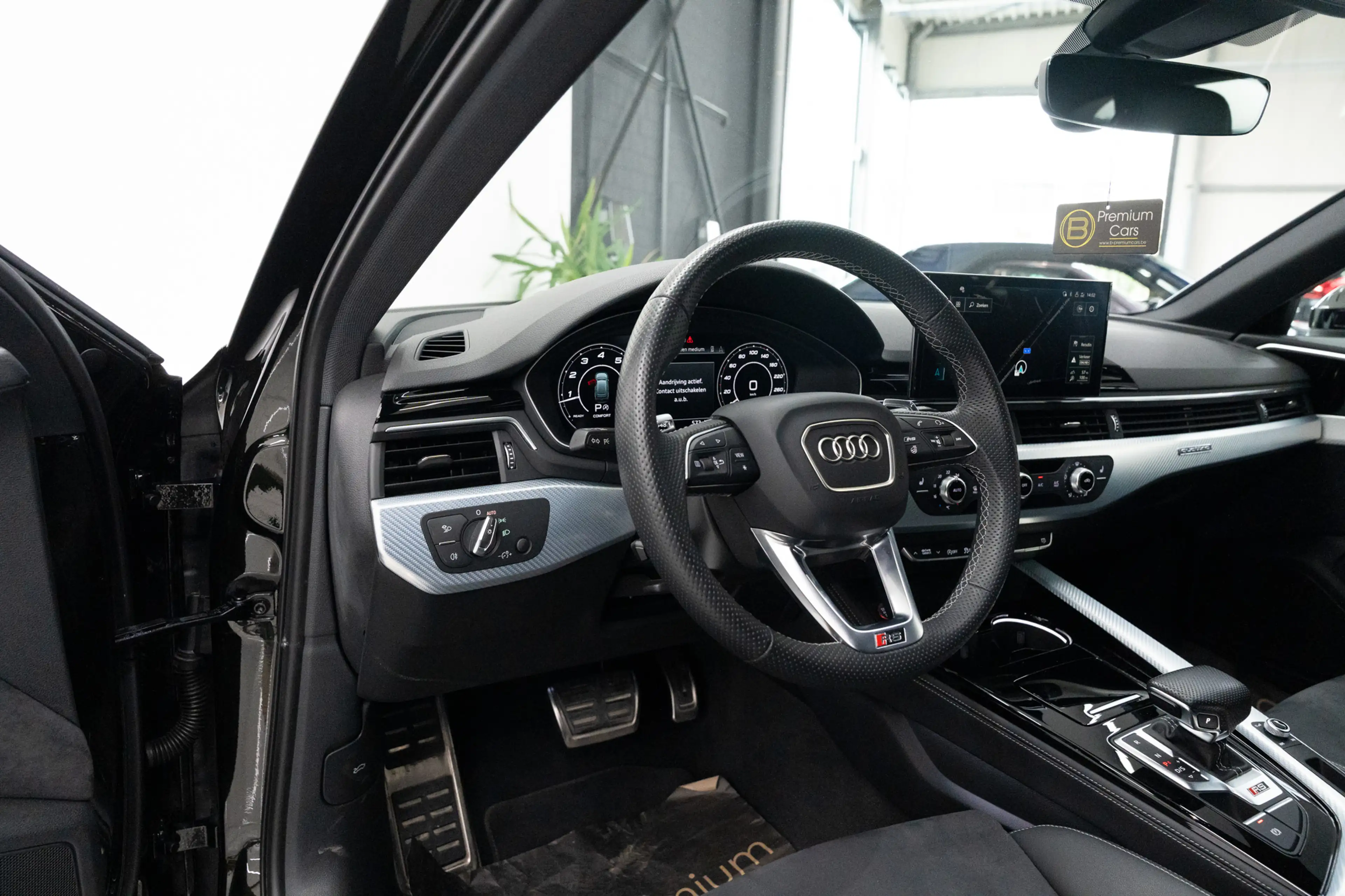 Audi RS4 Avant Quattro Exclusive! Dark Olive Green! Lichte vracht! Massage! — photo 9