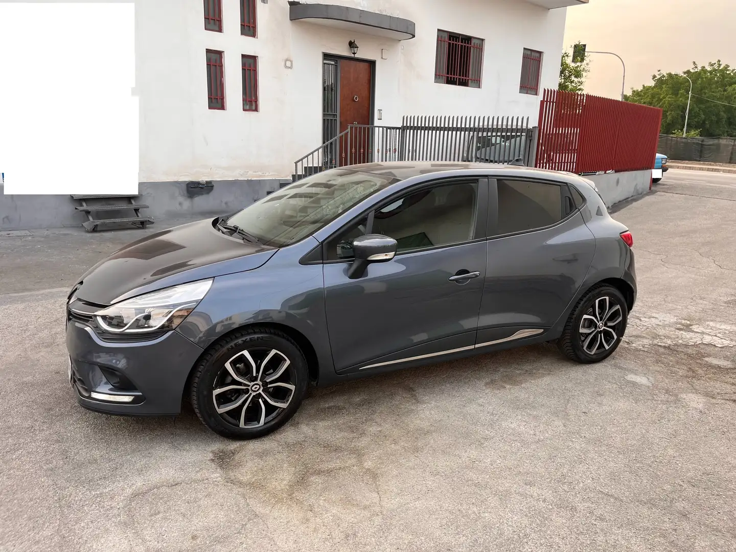 Renault Clio 900 TURBO GPL 66 KW 2019 Grigio - 2