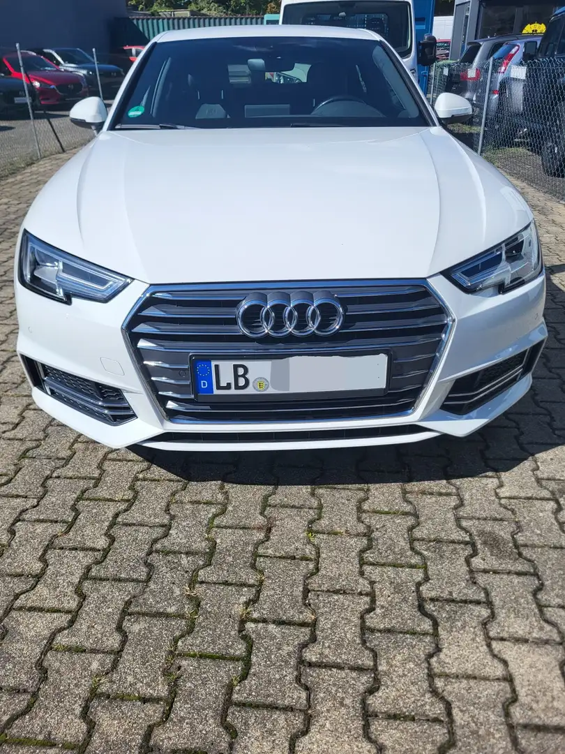 Audi A4 A4 2.0 TFSI ultra sport - 1