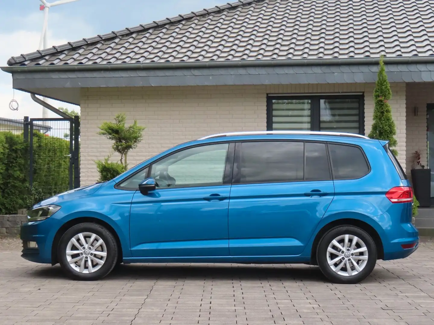 Volkswagen Touran Comfortline BMT *7-Sitzer* Blau - 2
