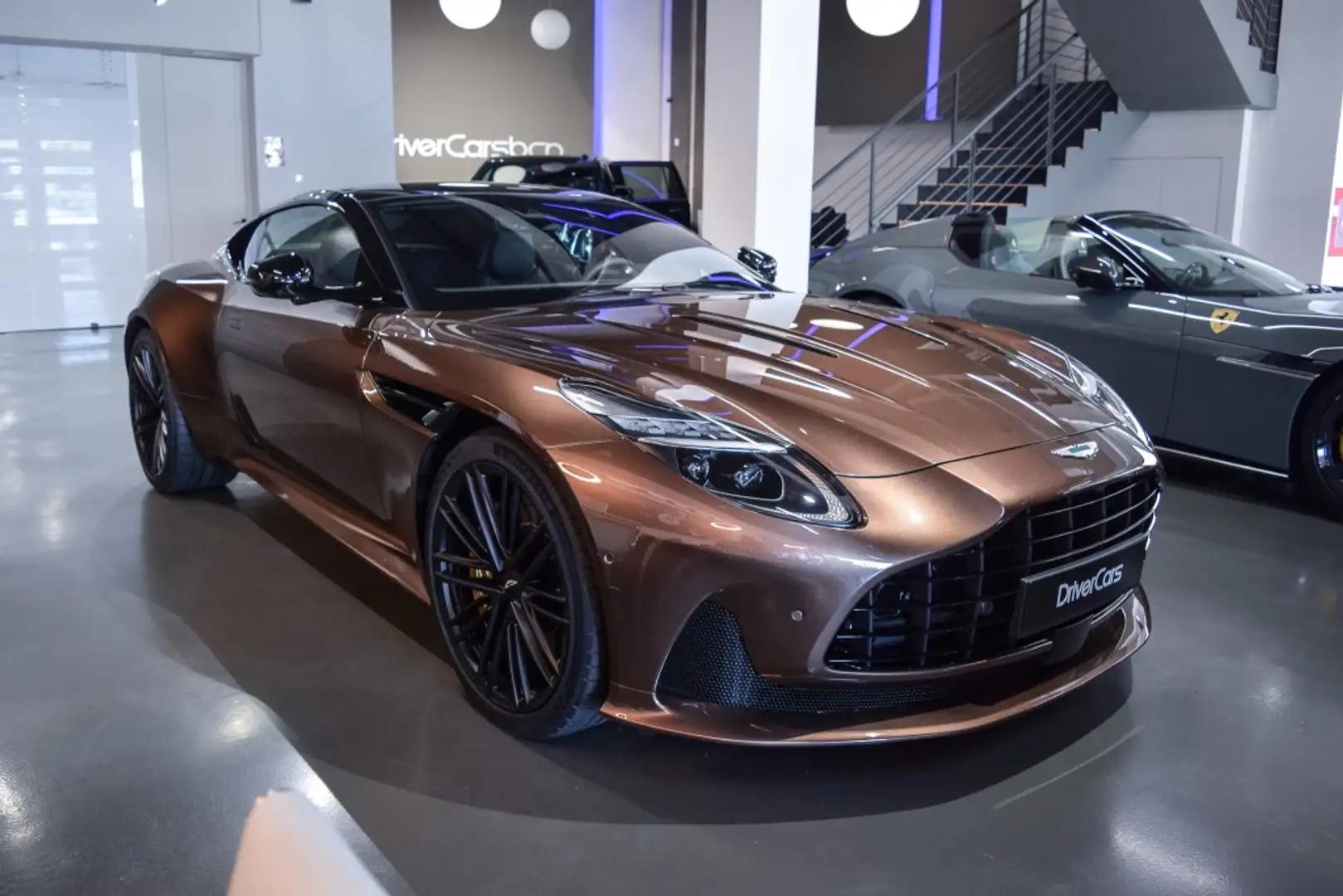 Aston Martin DB12 4.0 V8 - 1