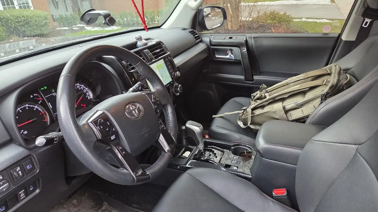 Toyota 4-Runner снимка Toyota 4-Runner