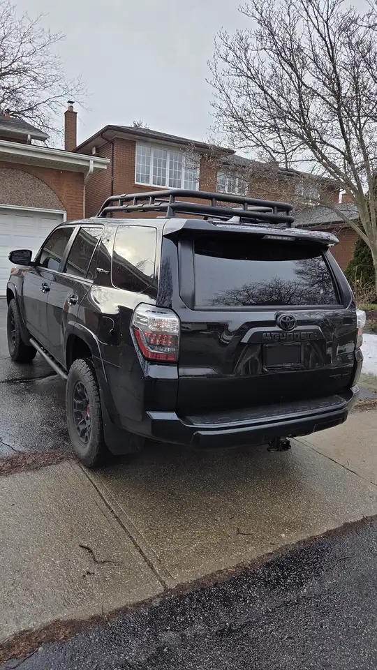 Toyota 4-Runner снимка Toyota 4-Runner