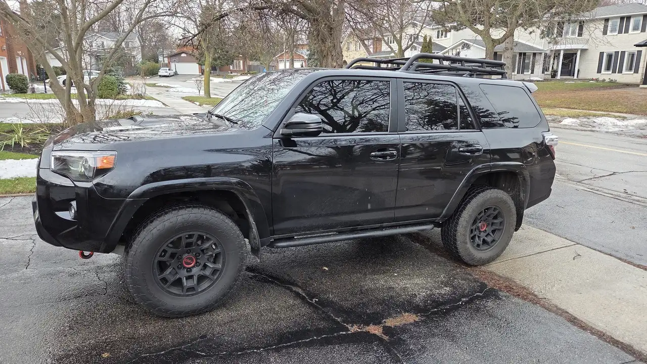 Toyota 4-Runner снимка Toyota 4-Runner