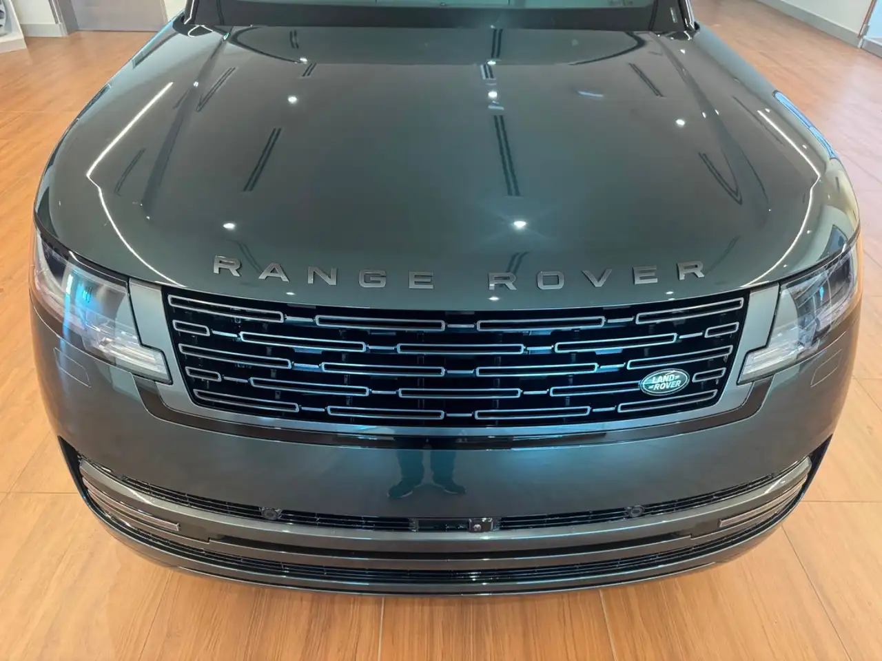 Land Rover Range Rover снимка Land Rover Range Rover