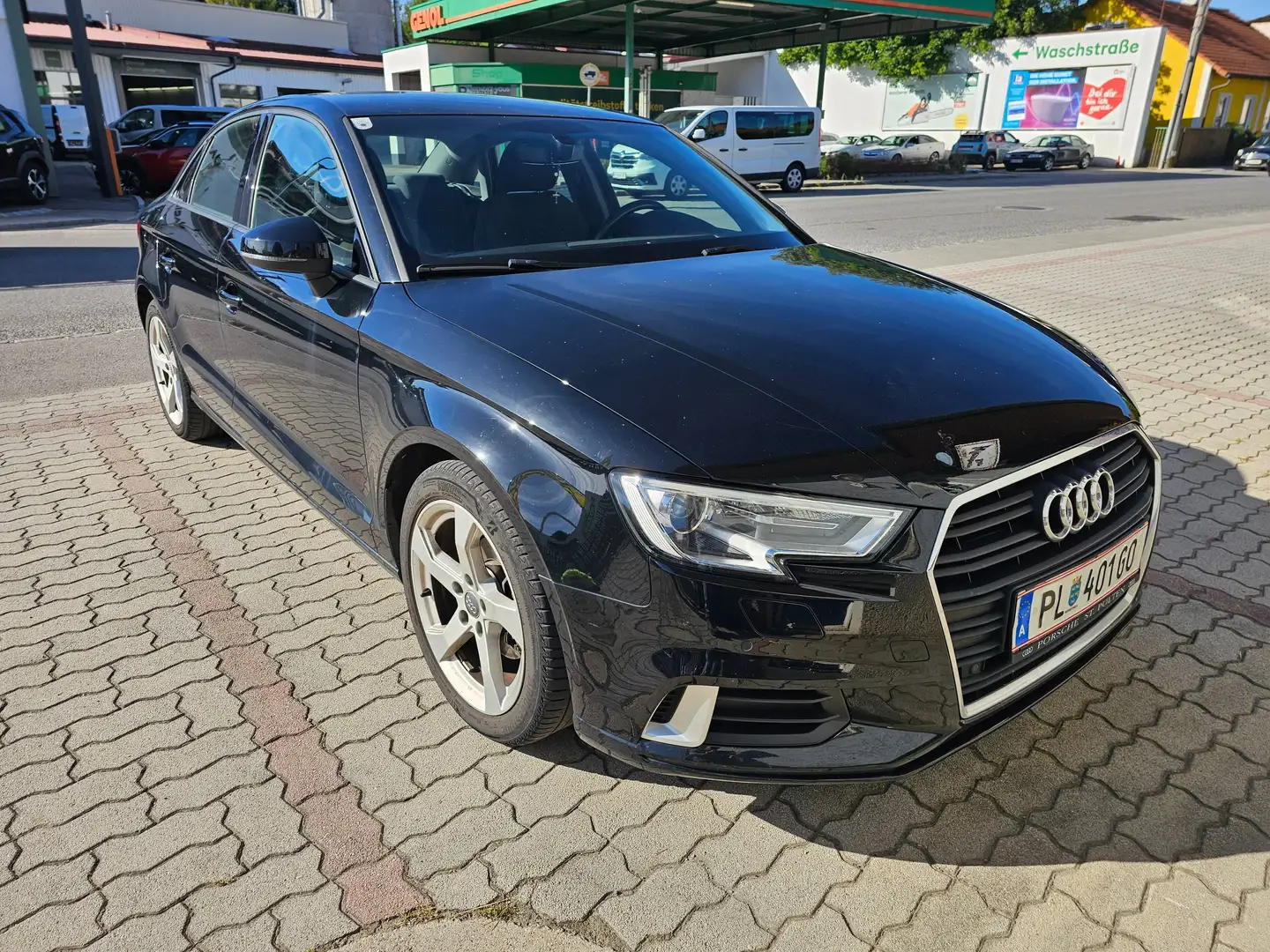 Audi A3 35 TFSI sport Schwarz - 1