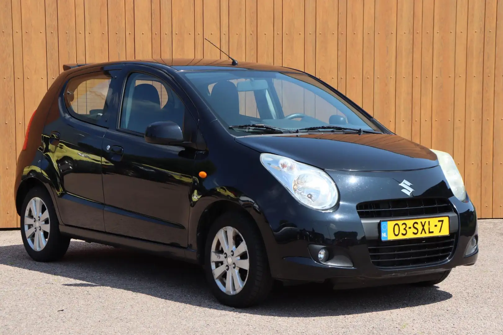 Suzuki Alto 1.0 Exclusive org.NL trekhaak Schwarz - 2