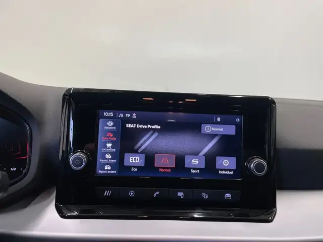 Seat Arona view 13
