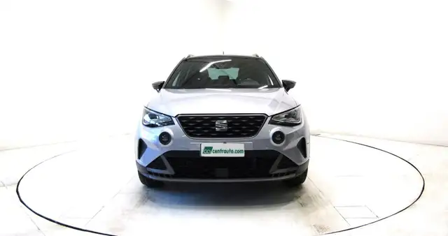 Seat Arona view 2