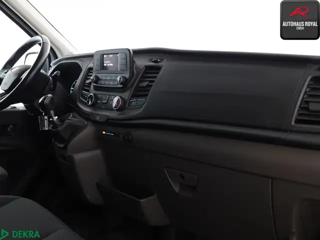 Ford Transit view 5