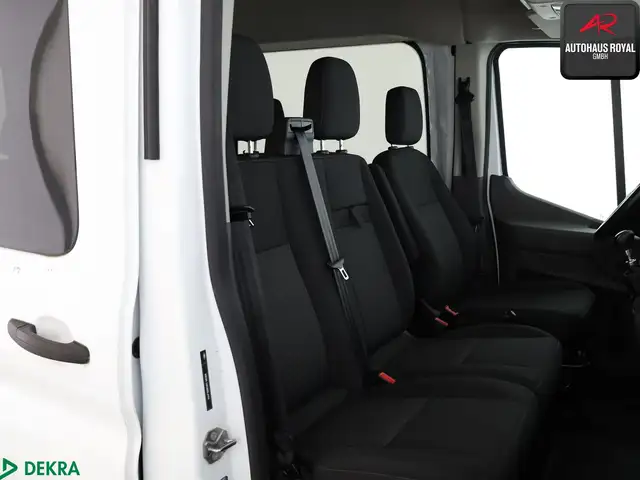 Ford Transit view 6