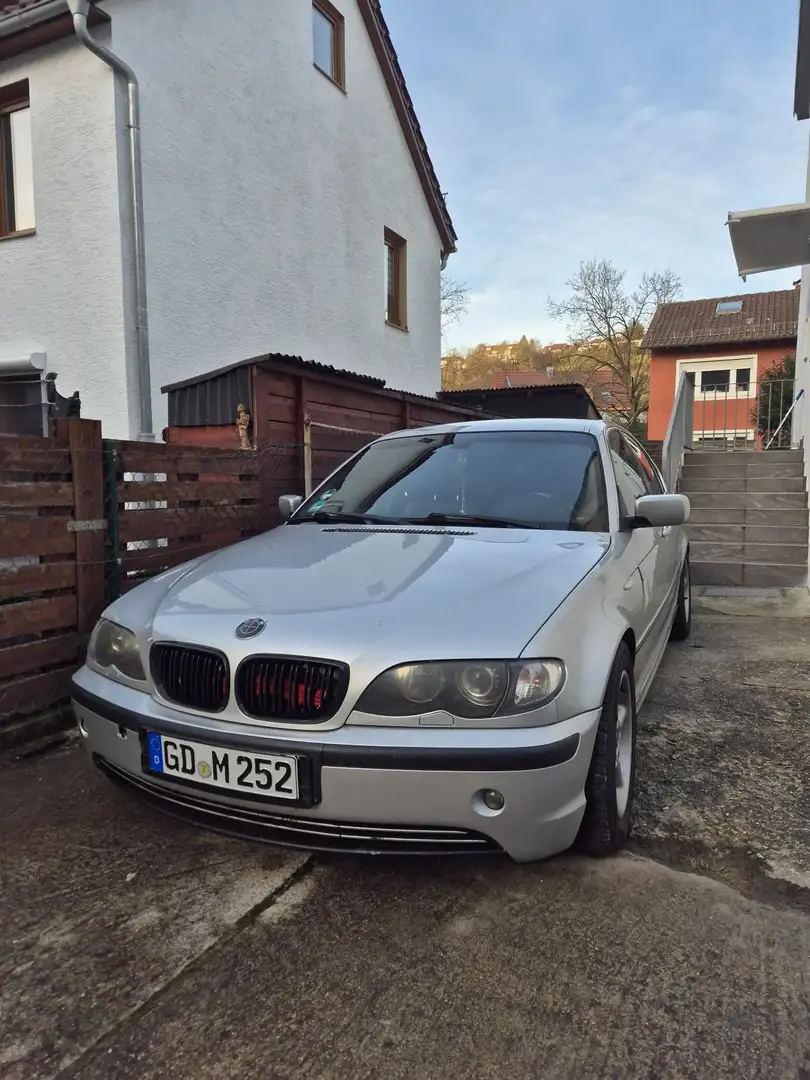 BMW 320 320i Edition Lifestyle Grau - 1