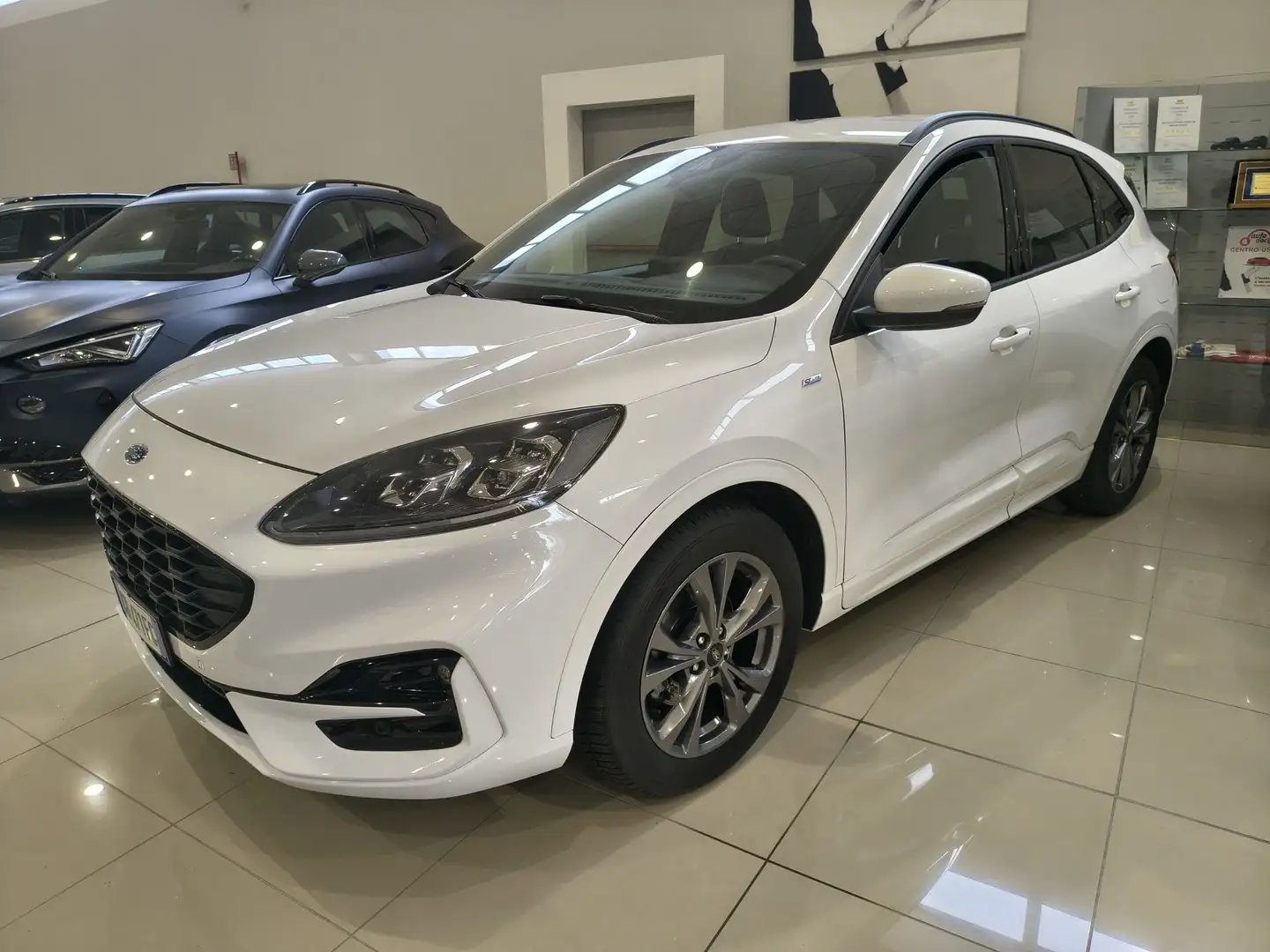 Ford Kuga Kuga 1.5 EcoBlue 120 CV aut. 2WD ST-Line X Wit - 1