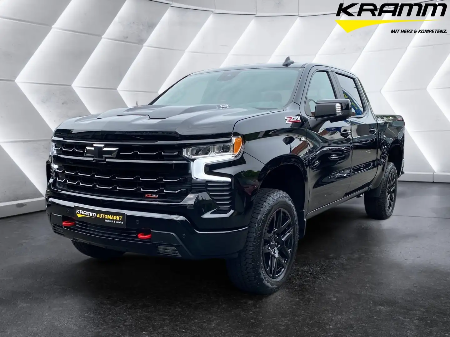 Chevrolet Silverado 1500 LT TRAIL BOSS 6.2L V8 Černá - 1