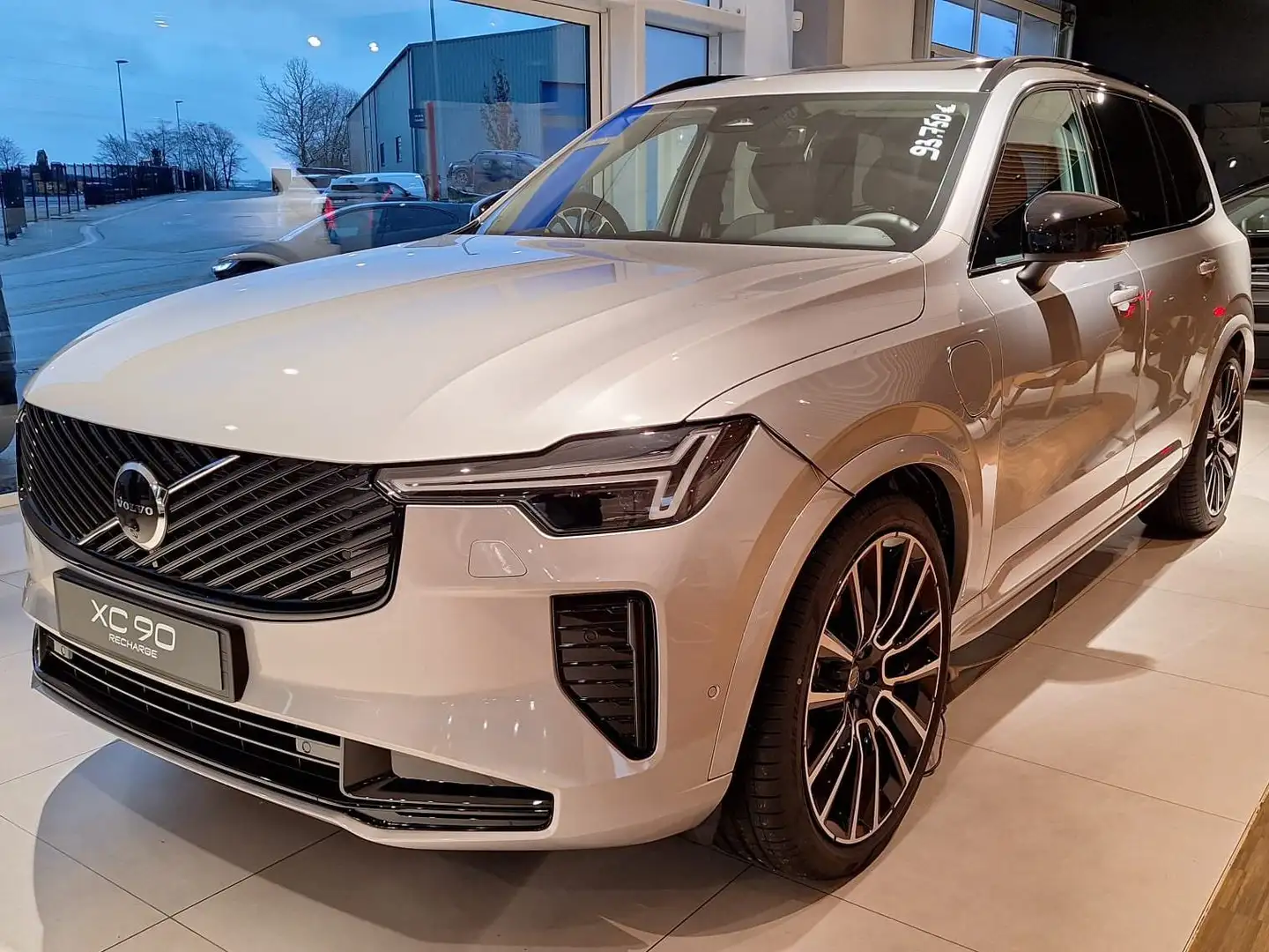 Volvo XC90 2.0 T8 TE 4WD PHEV Plus Dark 7pl. Grau - 1