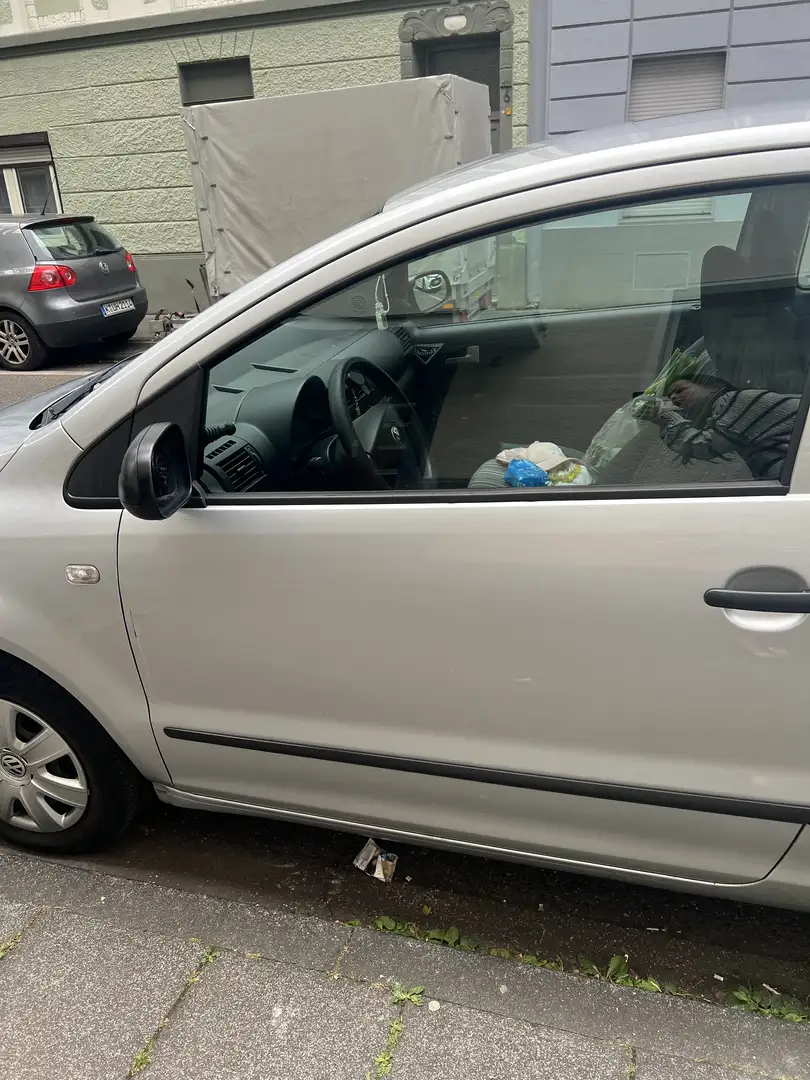 Volkswagen Fox 1.2 srebrna - 2