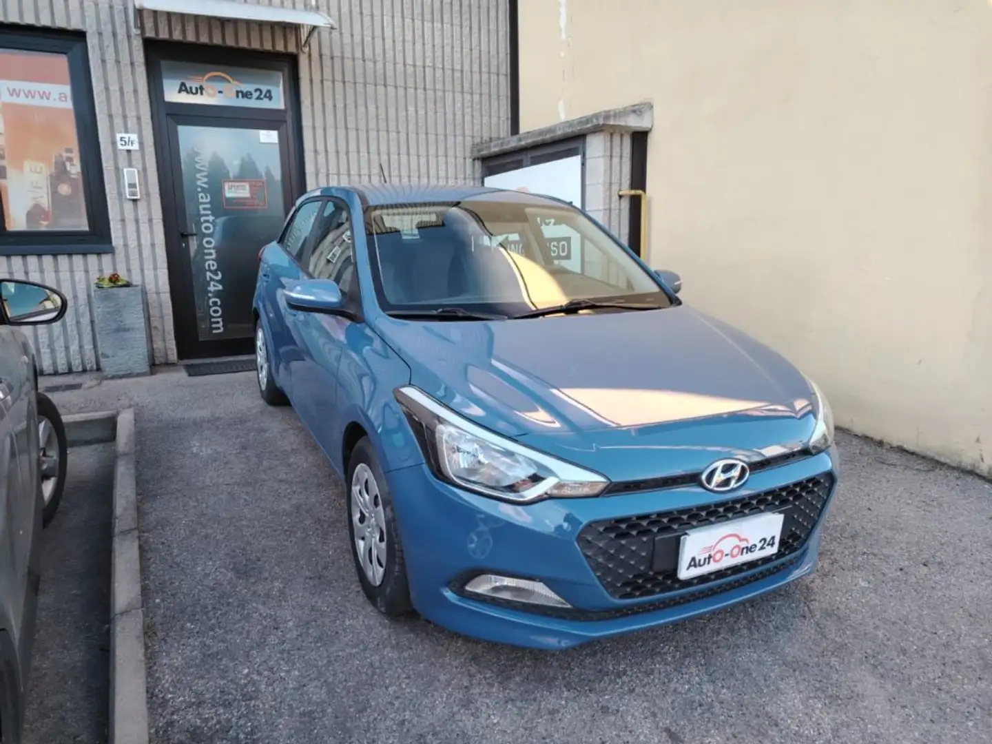 Hyundai i20 1.2 5 porte Go! PREZZO REALE - NEOPATENTATI Azul - 1