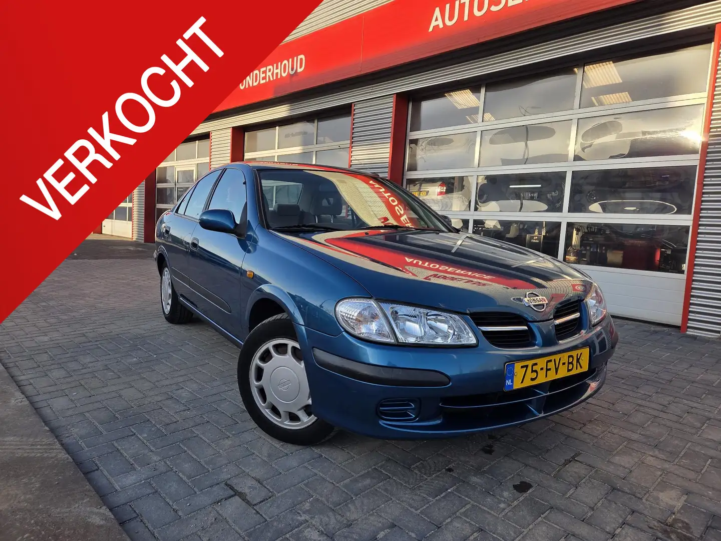 Nissan Almera 1.5 Comfort Blau - 1