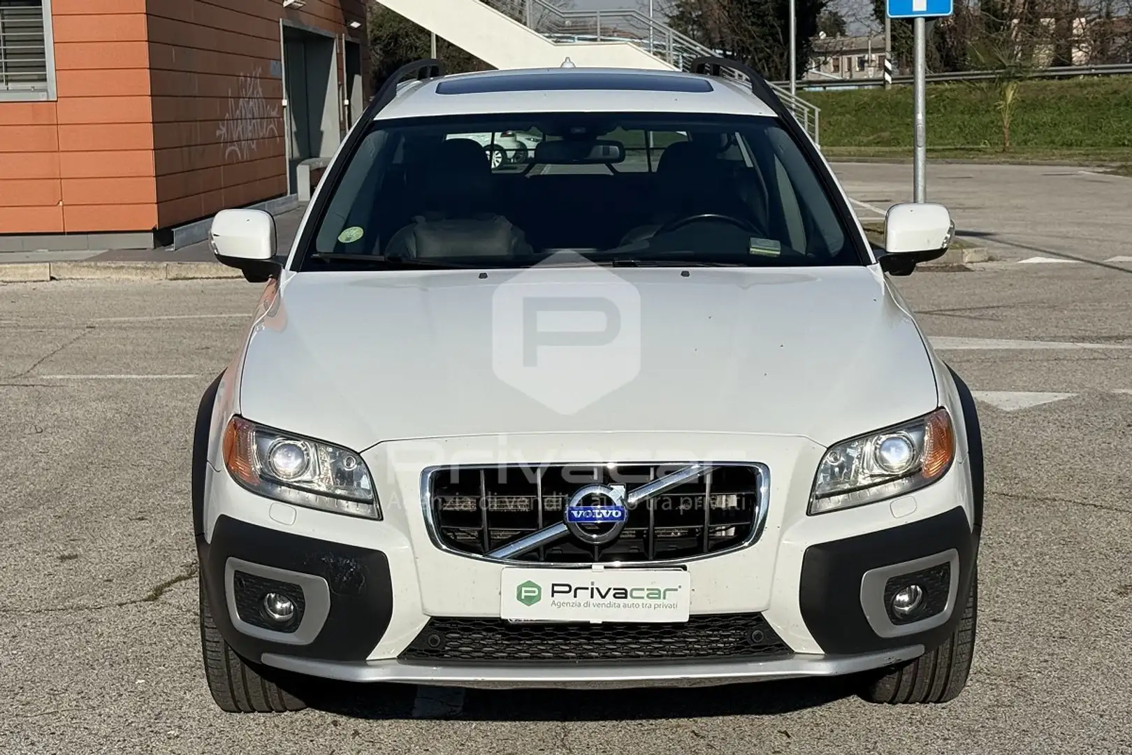 Volvo XC70 XC70 D5 AWD Geartronic Summum White - 2