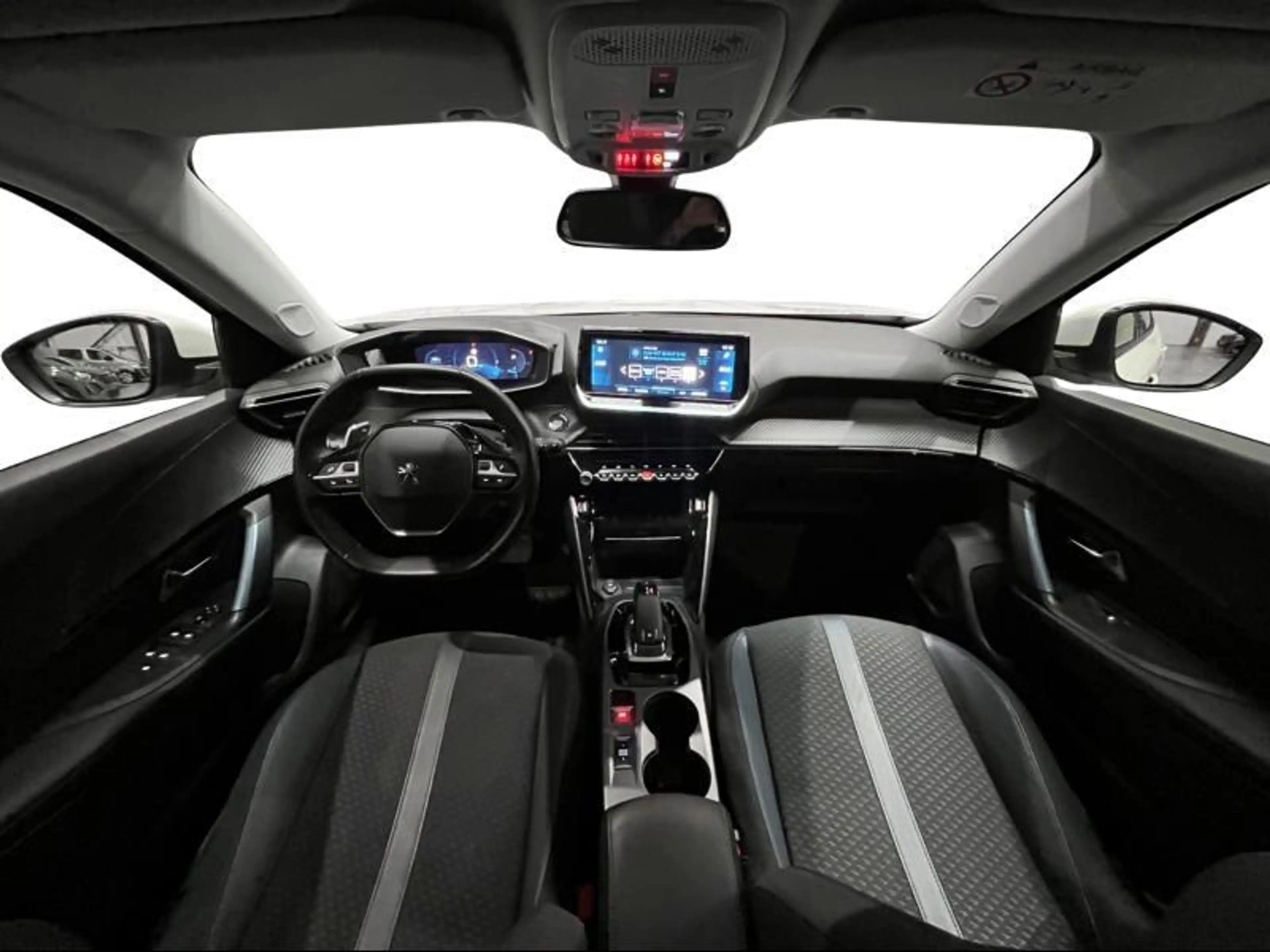 Peugeot 2008 Allure | 360° | Carplay | Navi — photo 12
