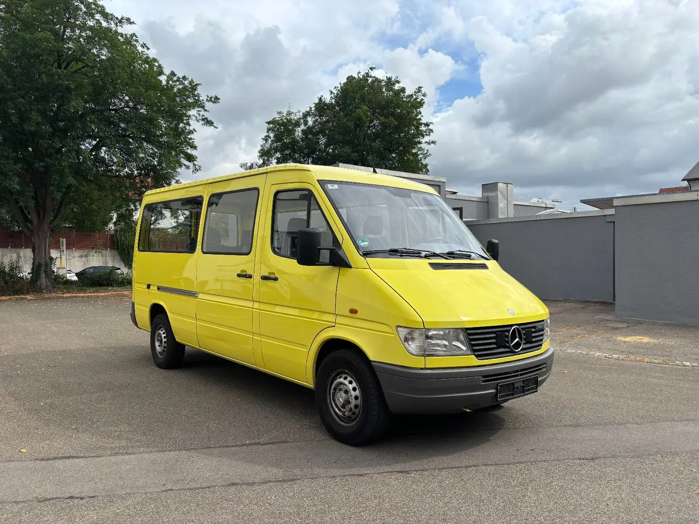Mercedes-Benz Sprinter 310D 2,9 Automatik Amarillo - 1
