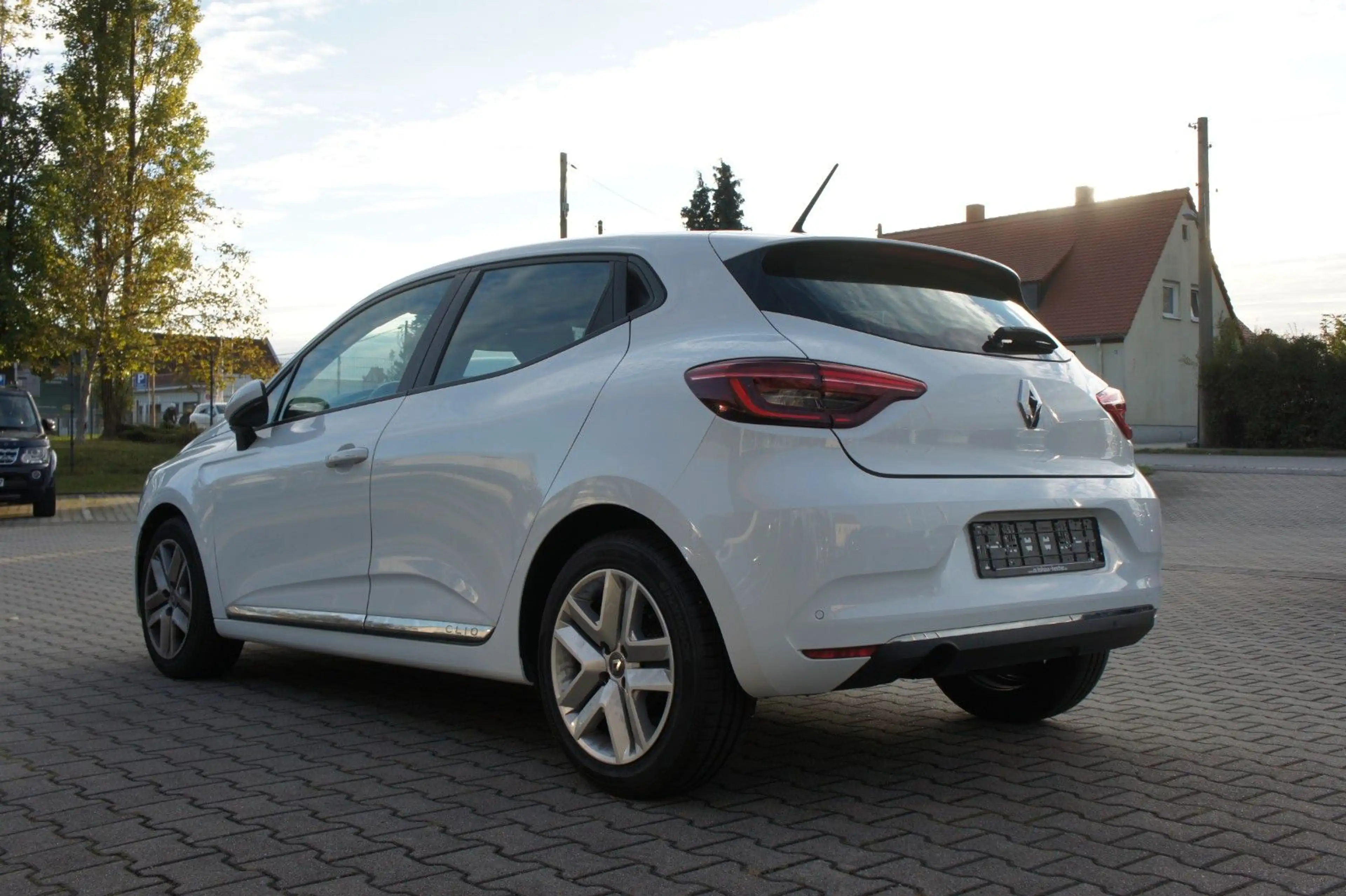 Renault Clio V 1.0 TCe Business Edition*LED*NAVI*KAMERA* — photo 6