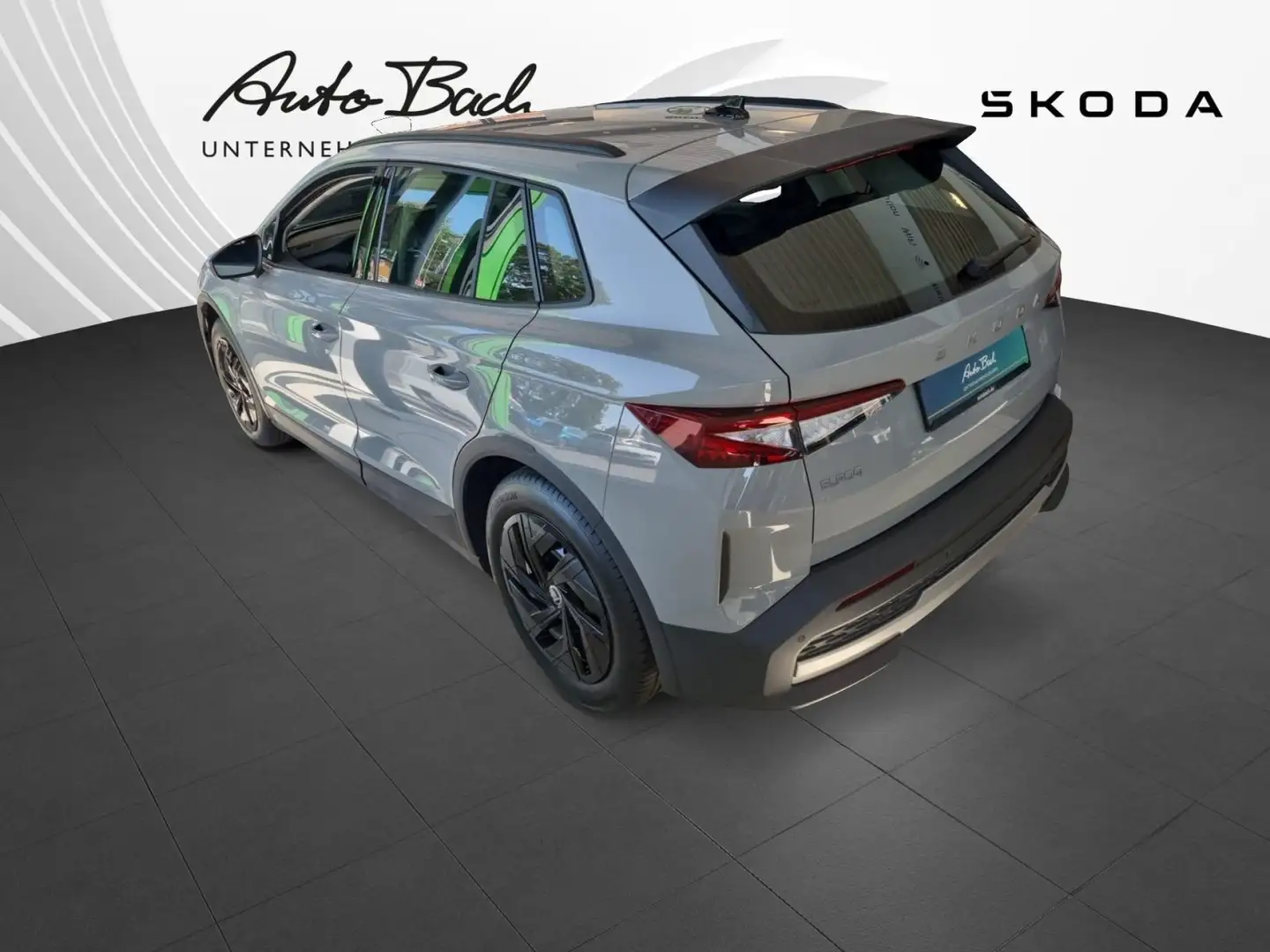 Skoda Elroq 50 Tour 125 kW verfügbar ab 02/26 Gris - 2