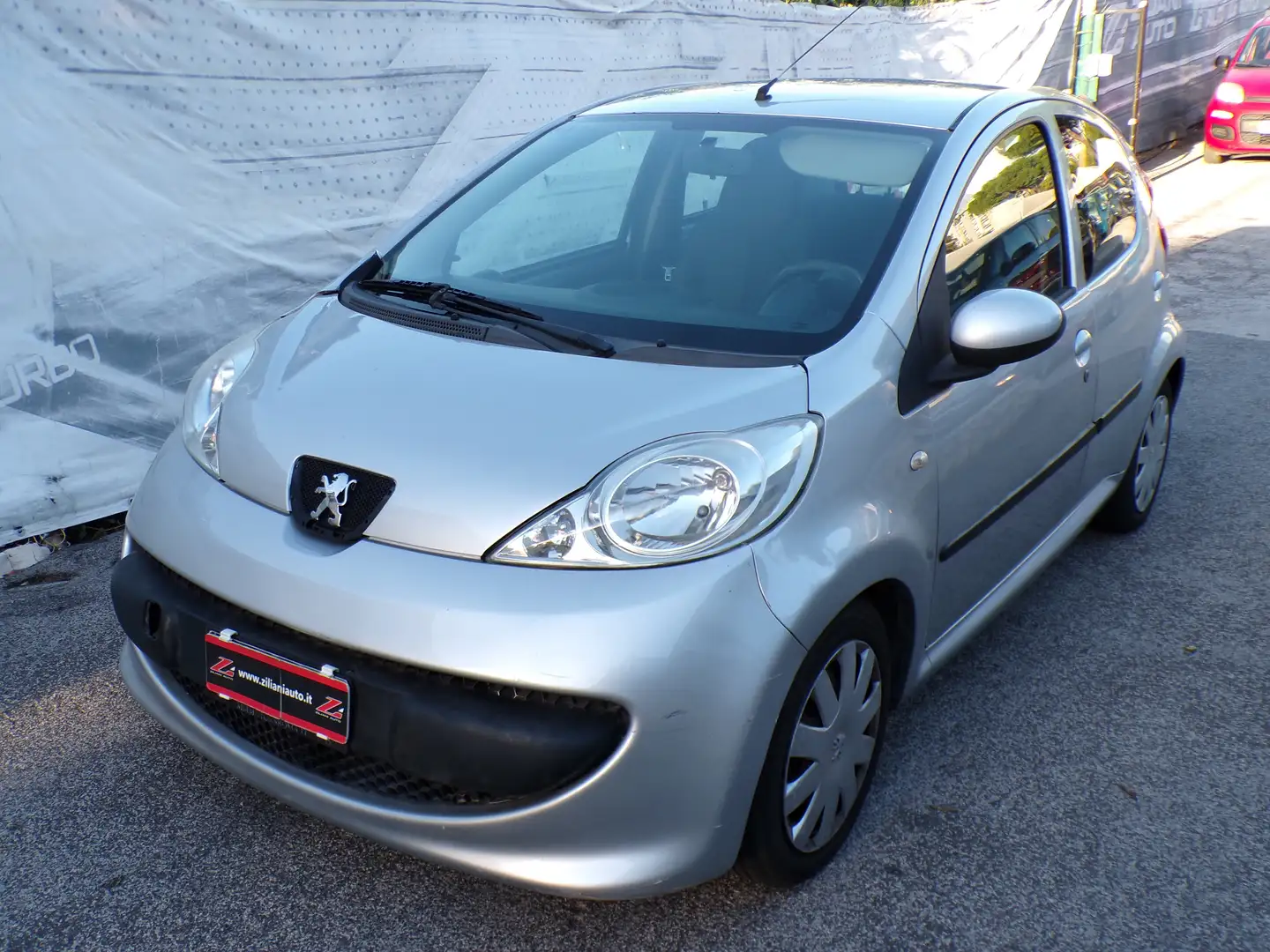 Peugeot 107 107 2005 5p 1.0 12v Sweet Years Plateado - 2