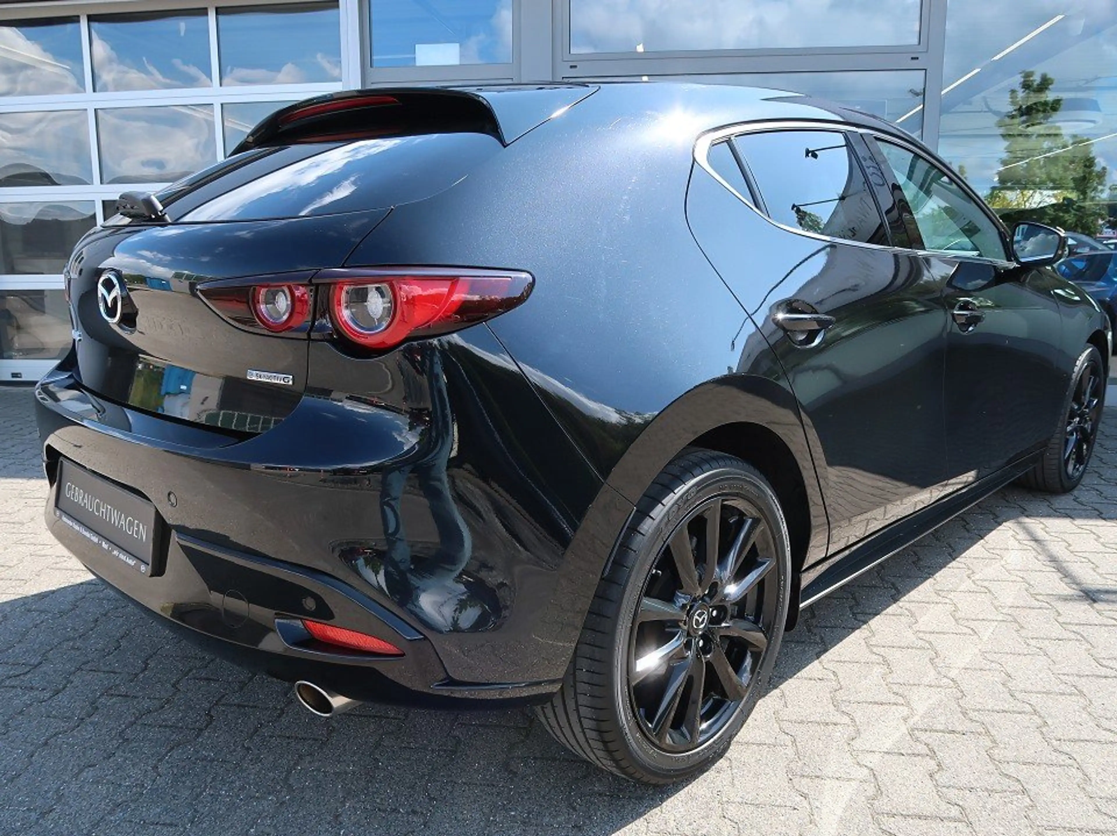 Mazda 3 Lim. 5-trg.*360° Kamera*BOSE*CarPlay/Android*HeadU — photo 7