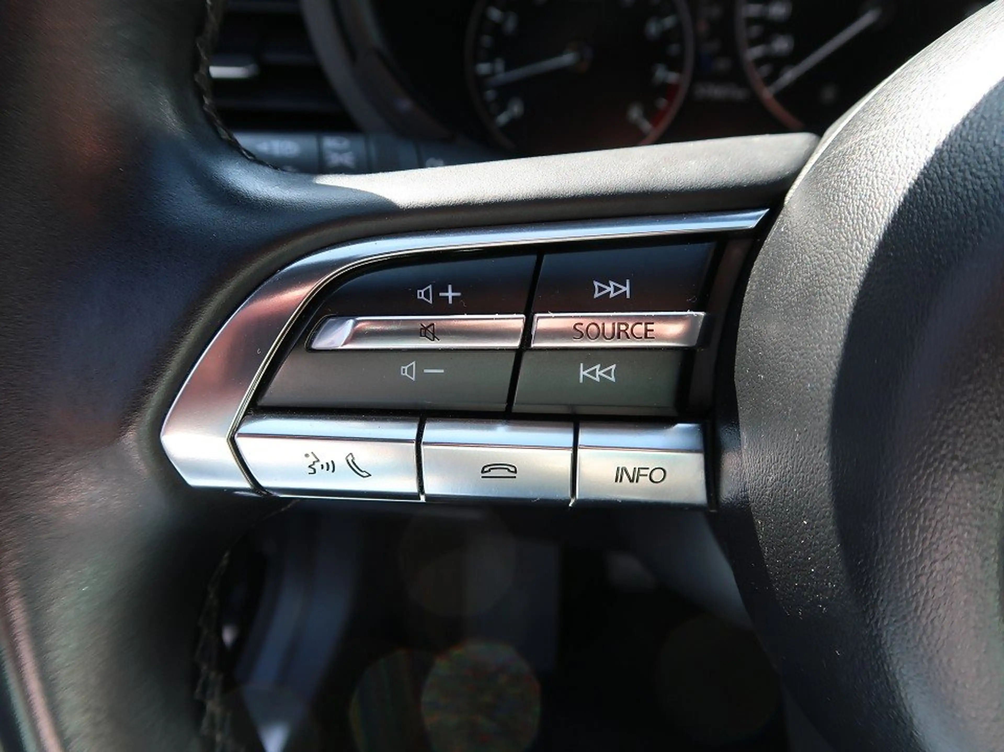 Mazda 3 Lim. 5-trg.*360° Kamera*BOSE*CarPlay/Android*HeadU — photo 15