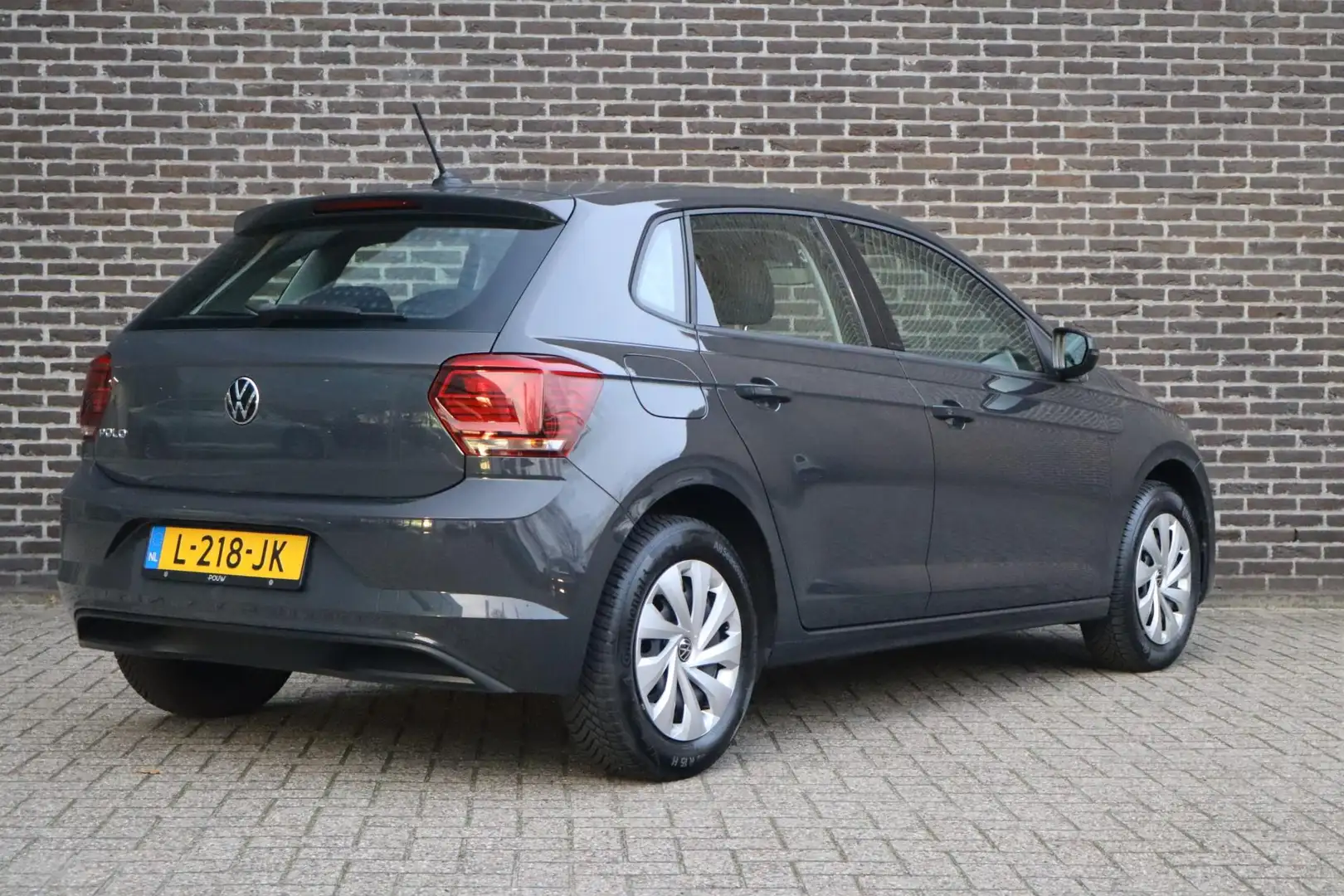 Volkswagen Polo 1.0 TSI 95pk Comfortline | Navigatie | Adaptieve C Gris - 2