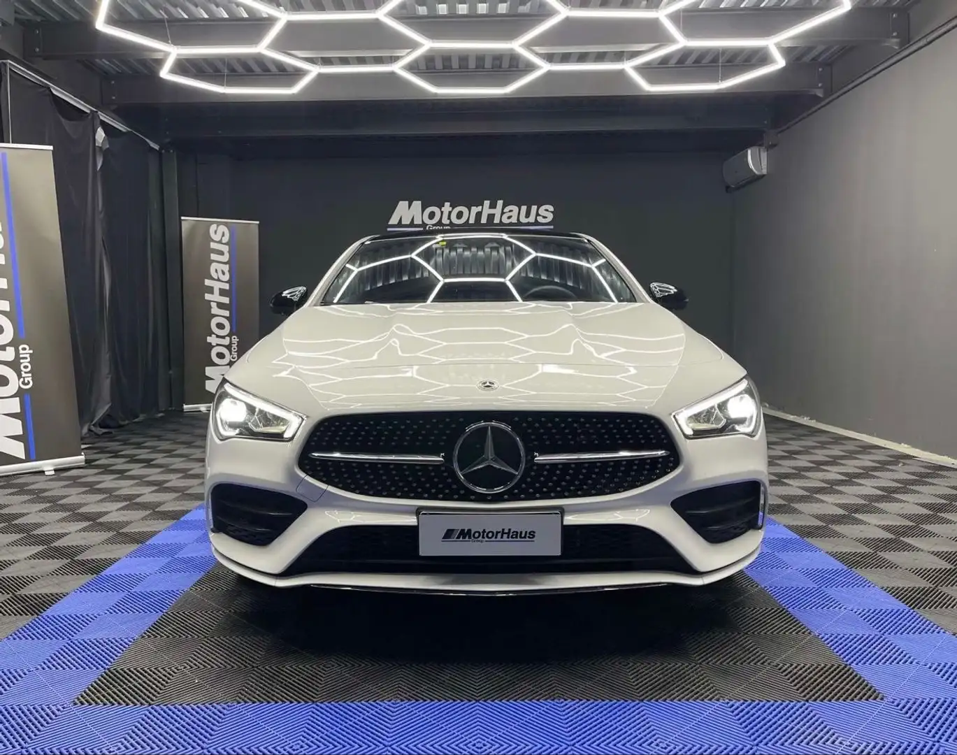 Mercedes-Benz CLA 250 e phev (eq-power) Premium auto Bianco - 2