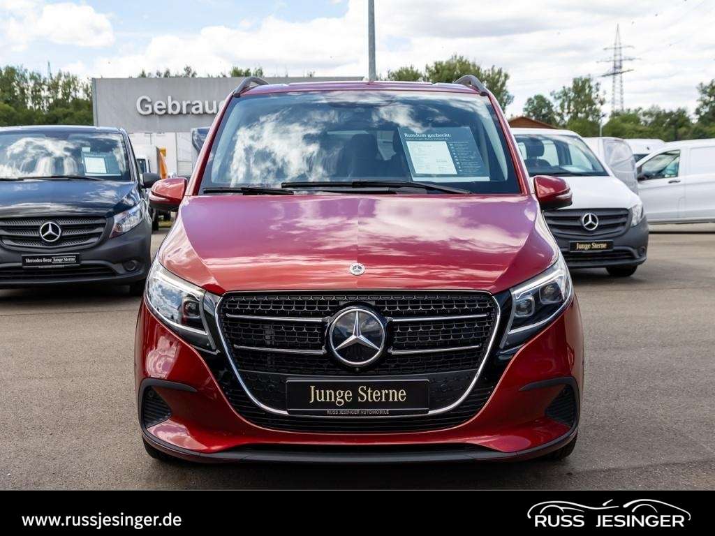 Mercedes-Benz V 220