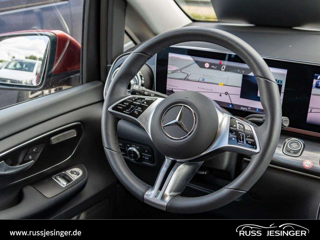 Mercedes-Benz V 220