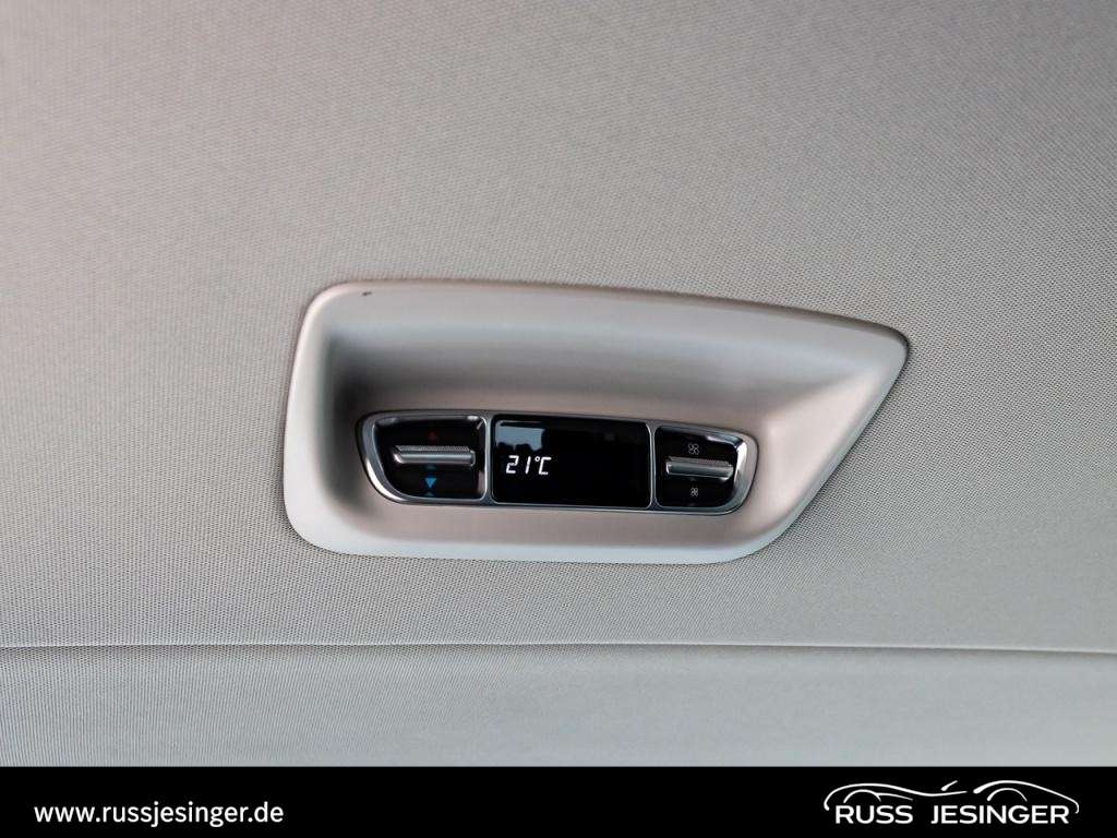Mercedes-Benz V 220