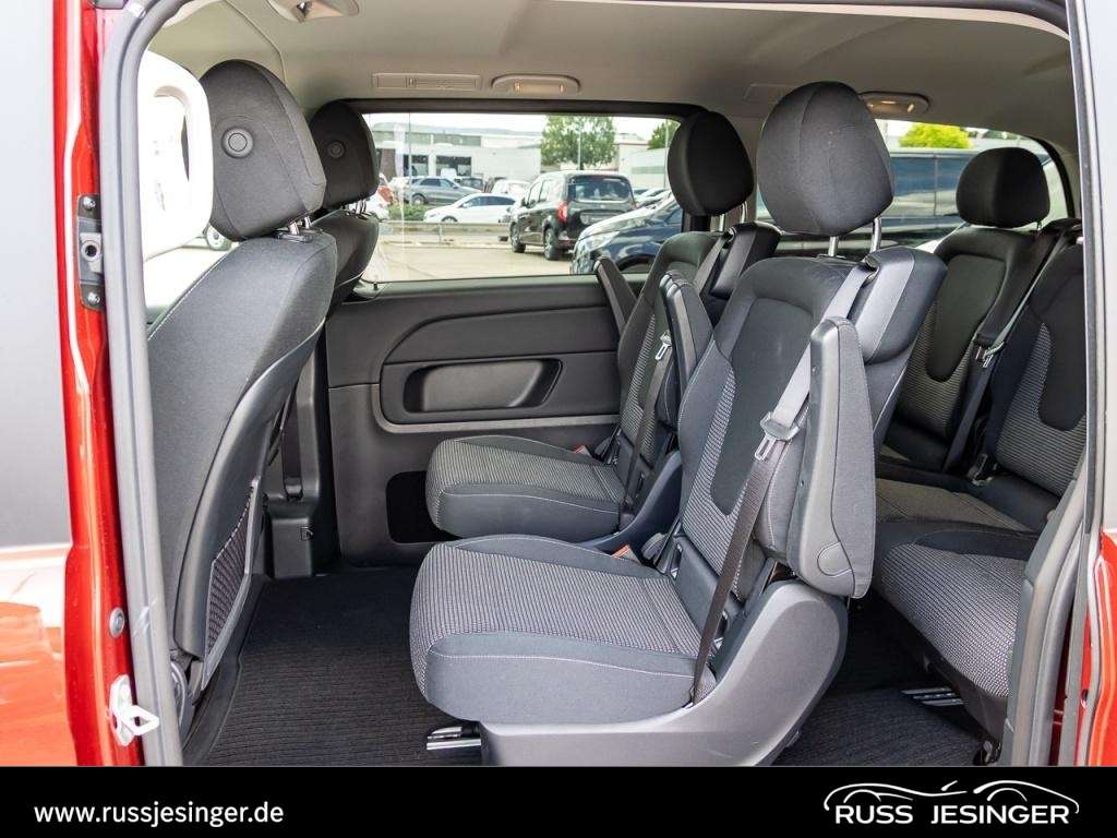 Mercedes-Benz V 220