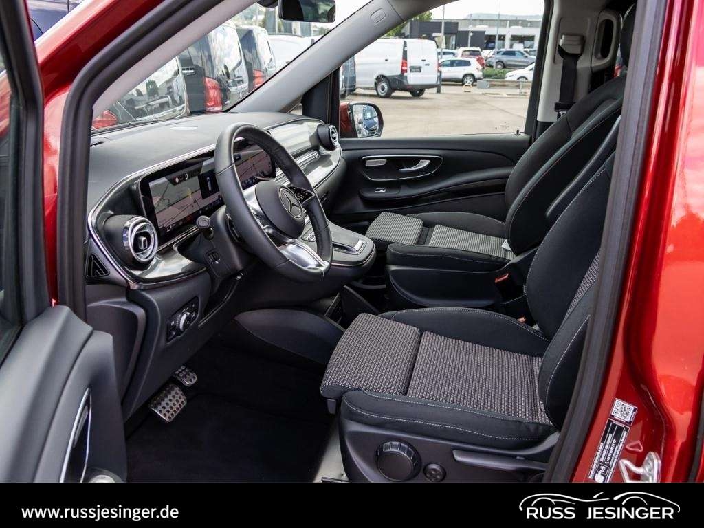 Mercedes-Benz V 220